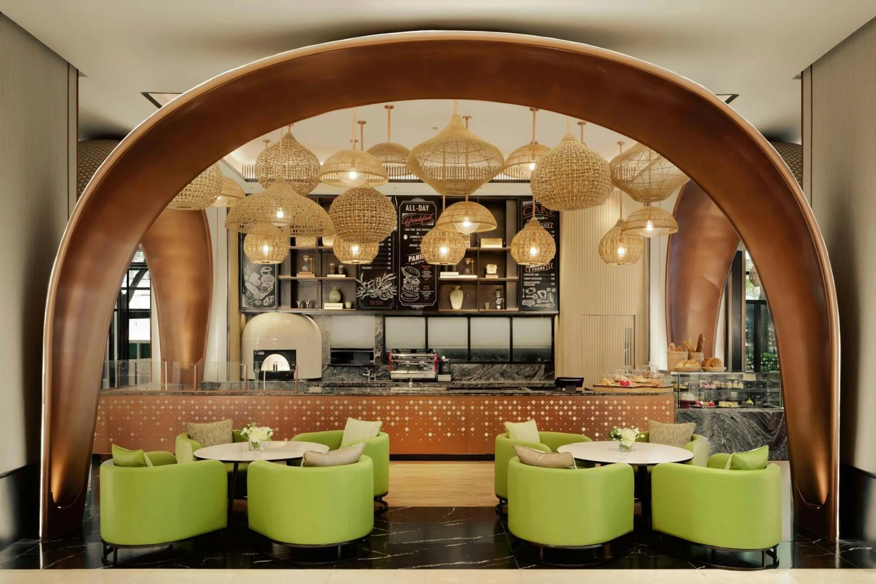 Lounge or bar in Chiang Mai Marriott Hotel