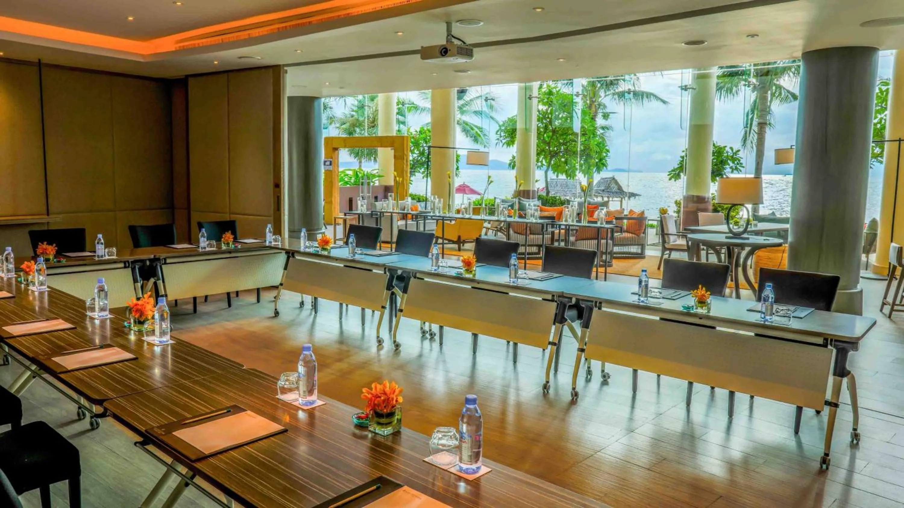 Meeting/conference room in InterContinental Pattaya Resort by IHG