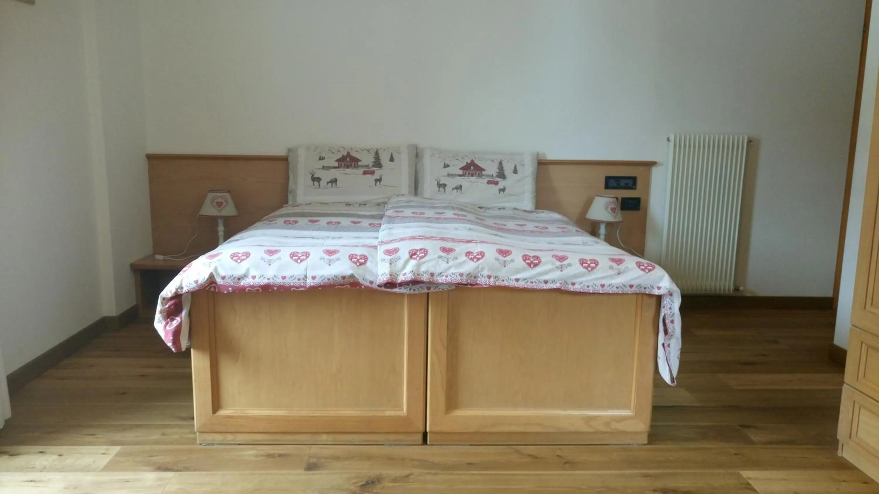 Bedroom, Bed in Meublè Rosalpina