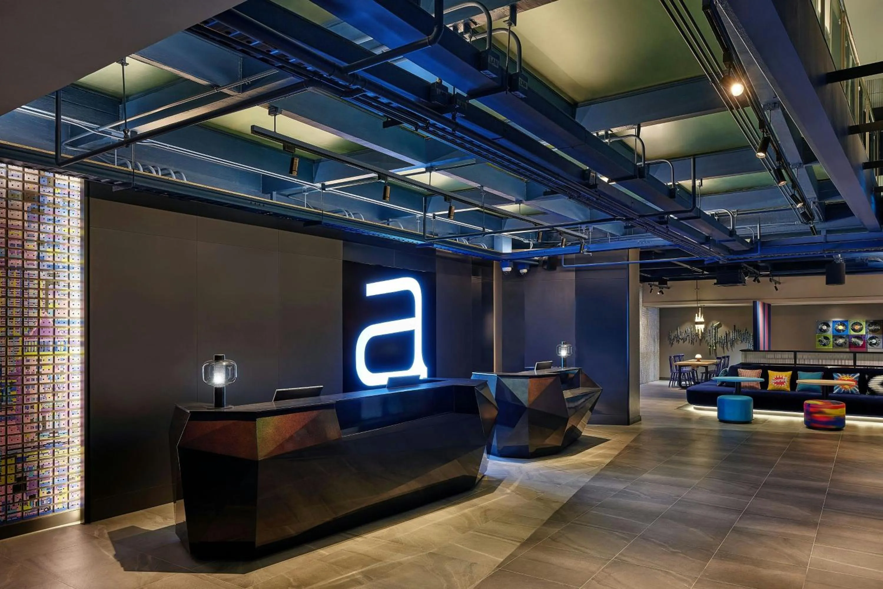 Lobby or reception in Aloft Bangkok - Sukhumvit 11