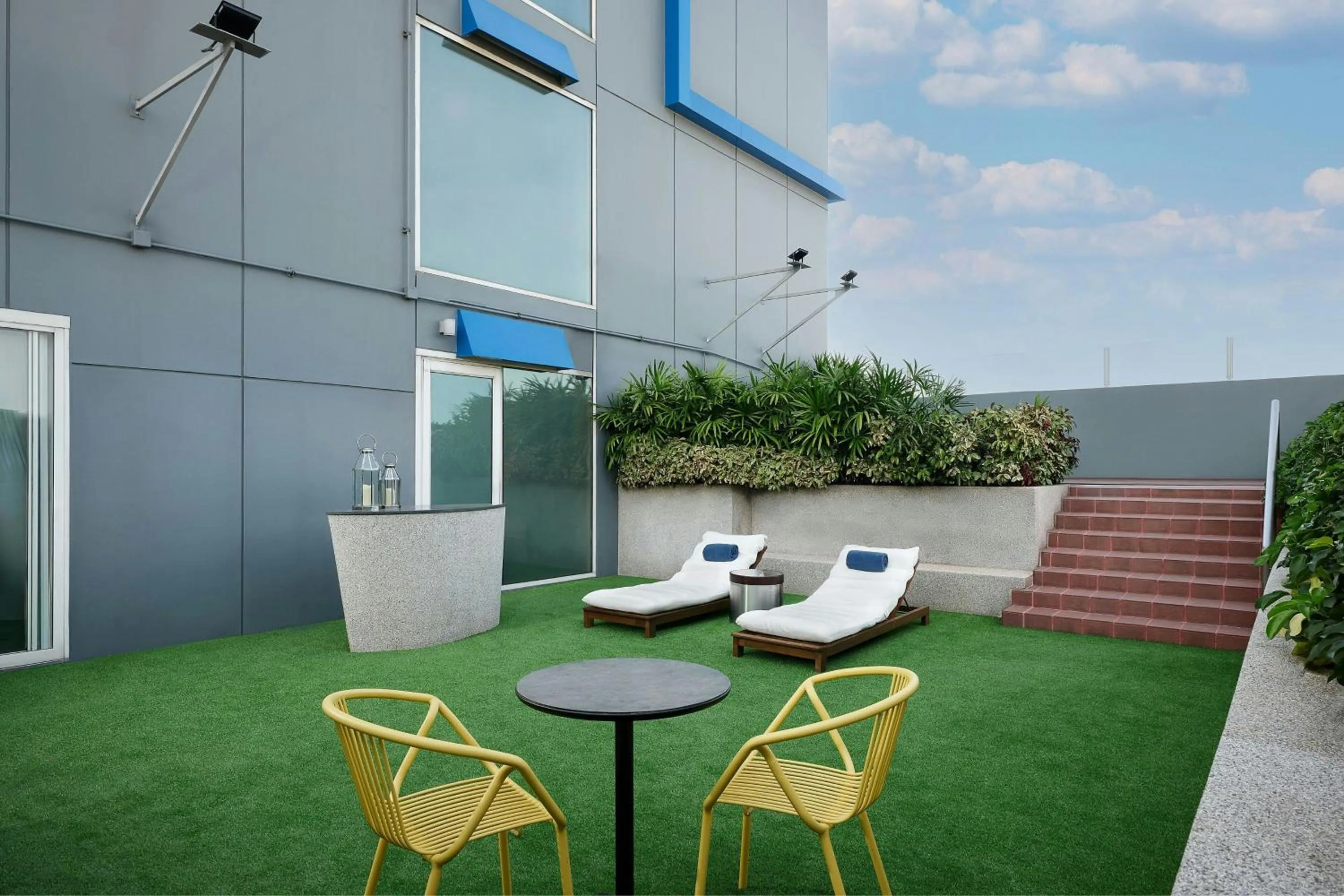 Photo of the whole room in Aloft Bangkok - Sukhumvit 11