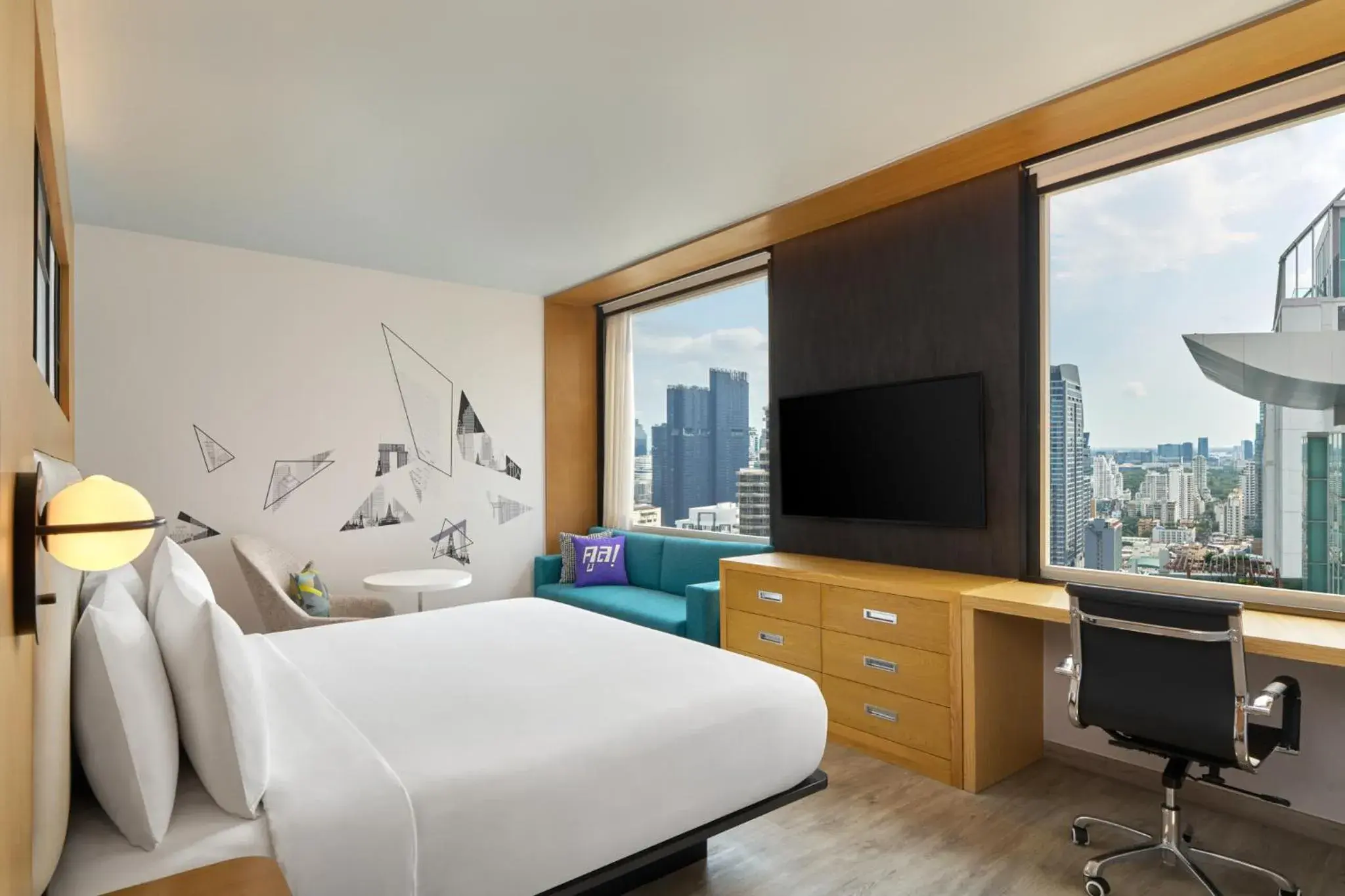 Stylish Suite - Junior King Suite with City View in Aloft Bangkok - Sukhumvit 11 Stylish Suite - Junior King Suite with City View in Aloft Bangkok - Sukhumvit 11