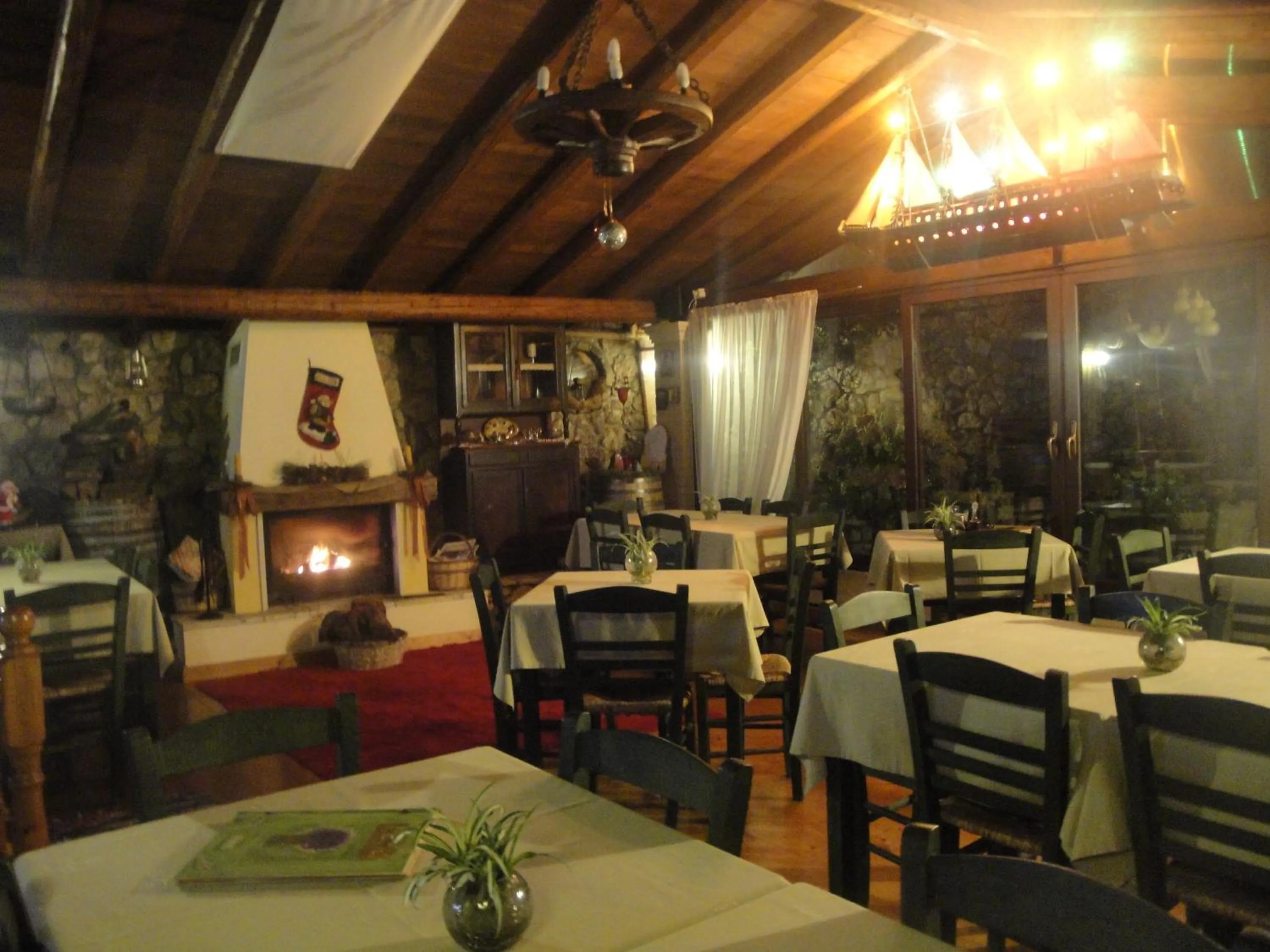 Restaurant/places to eat in Corfu Sokraki Villas