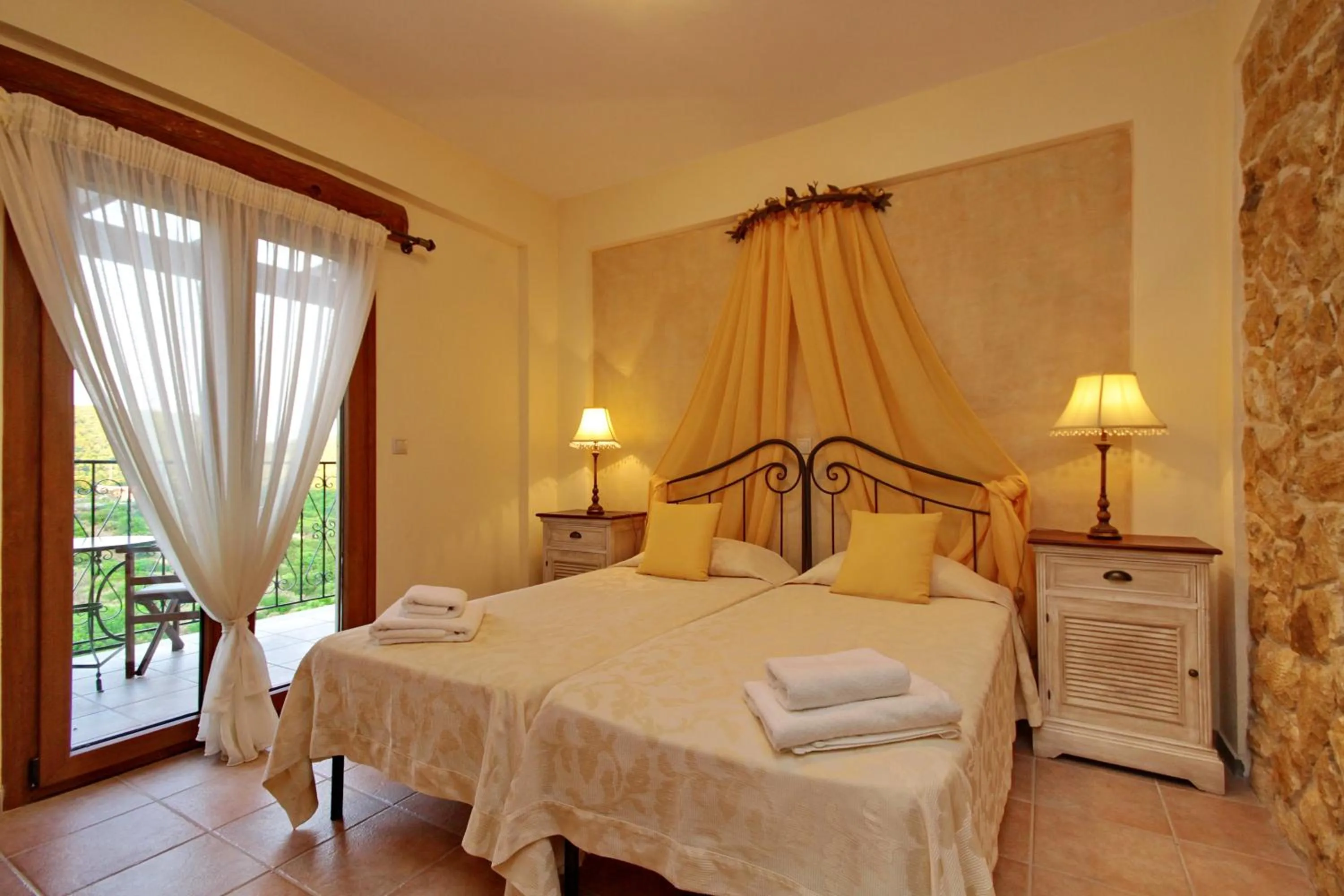 Photo of the whole room, Bed in Corfu Sokraki Villas