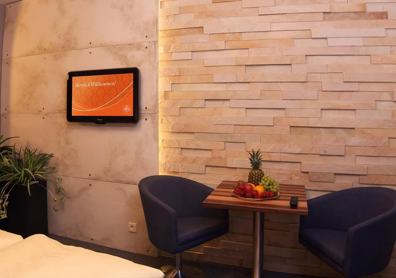 TV and multimedia in Hotel Blumauer