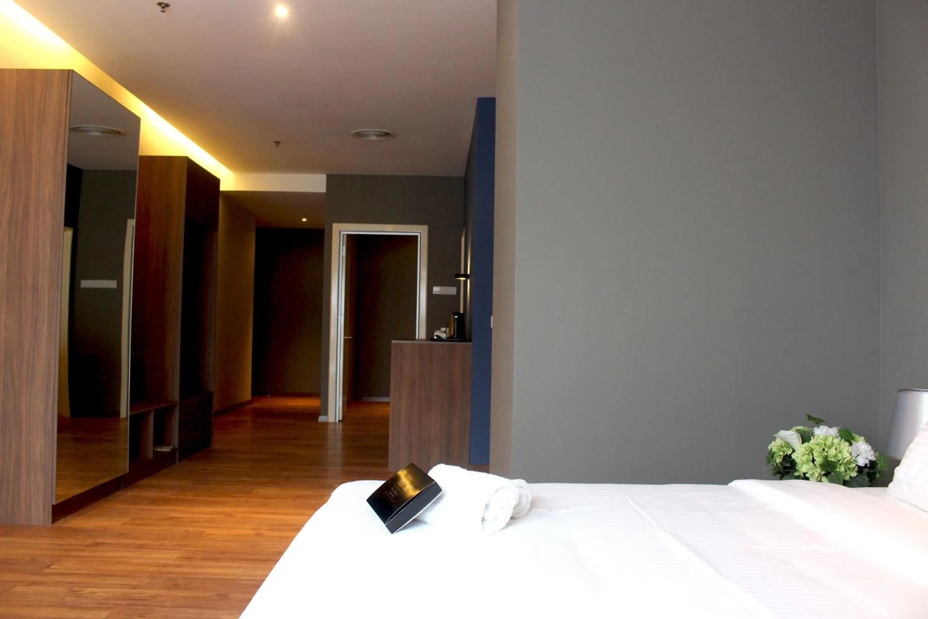 Bedroom, Bed in Imperial Regency Suites & Kuala Lumpur