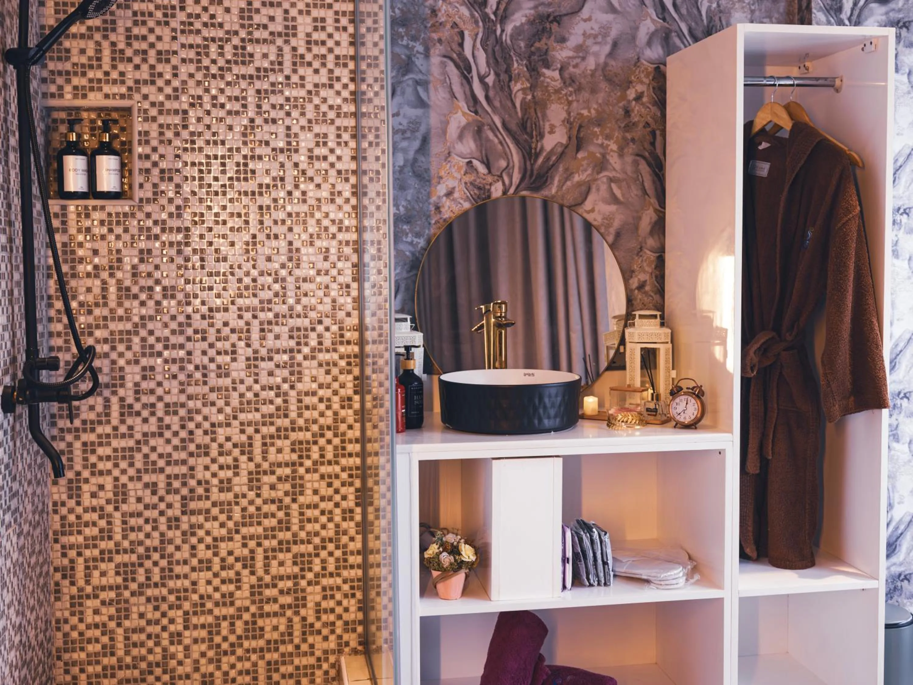 Spa and wellness centre/facilities in Loumage S Suites and Spa