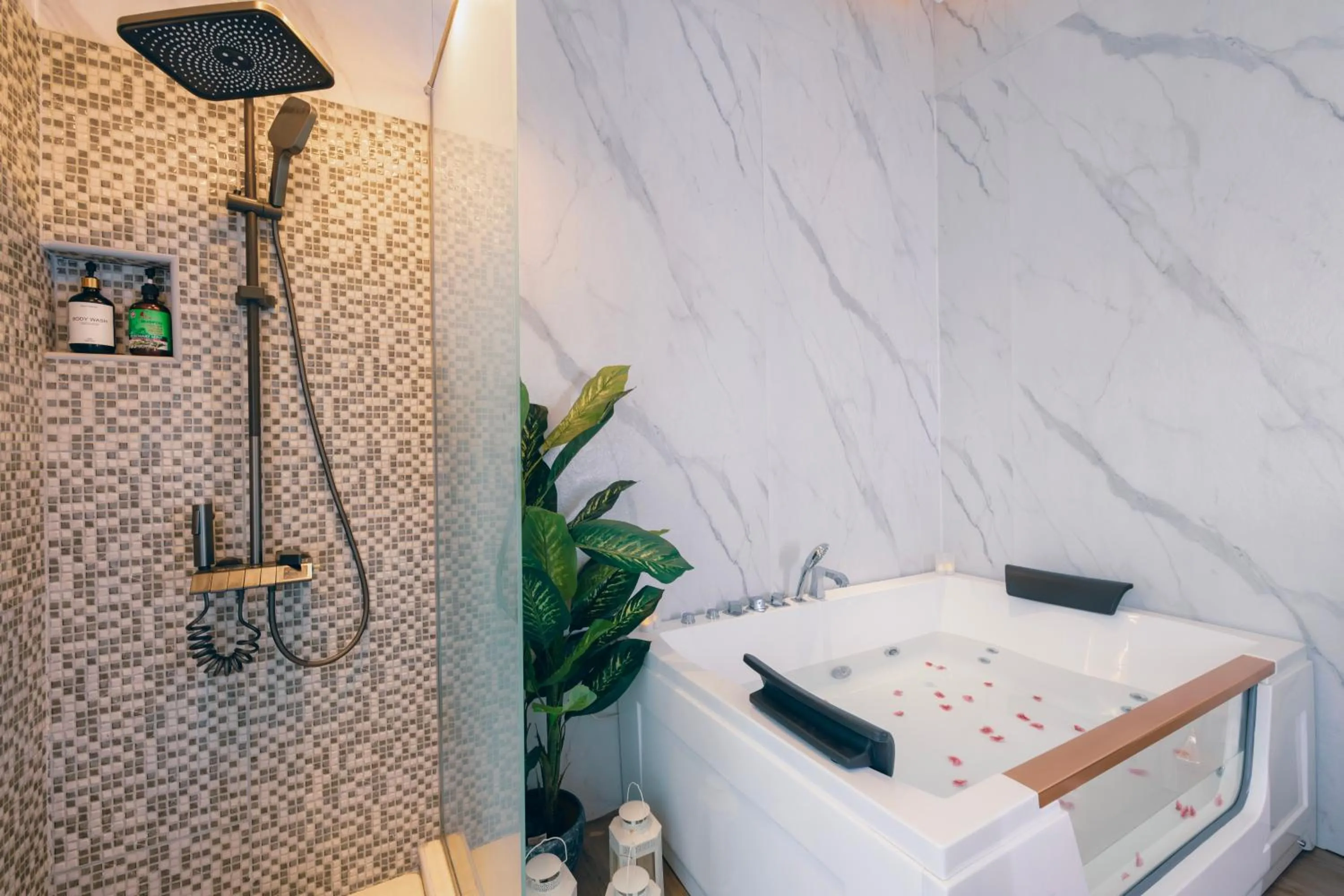 Spa and wellness centre/facilities in Loumage S Suites and Spa