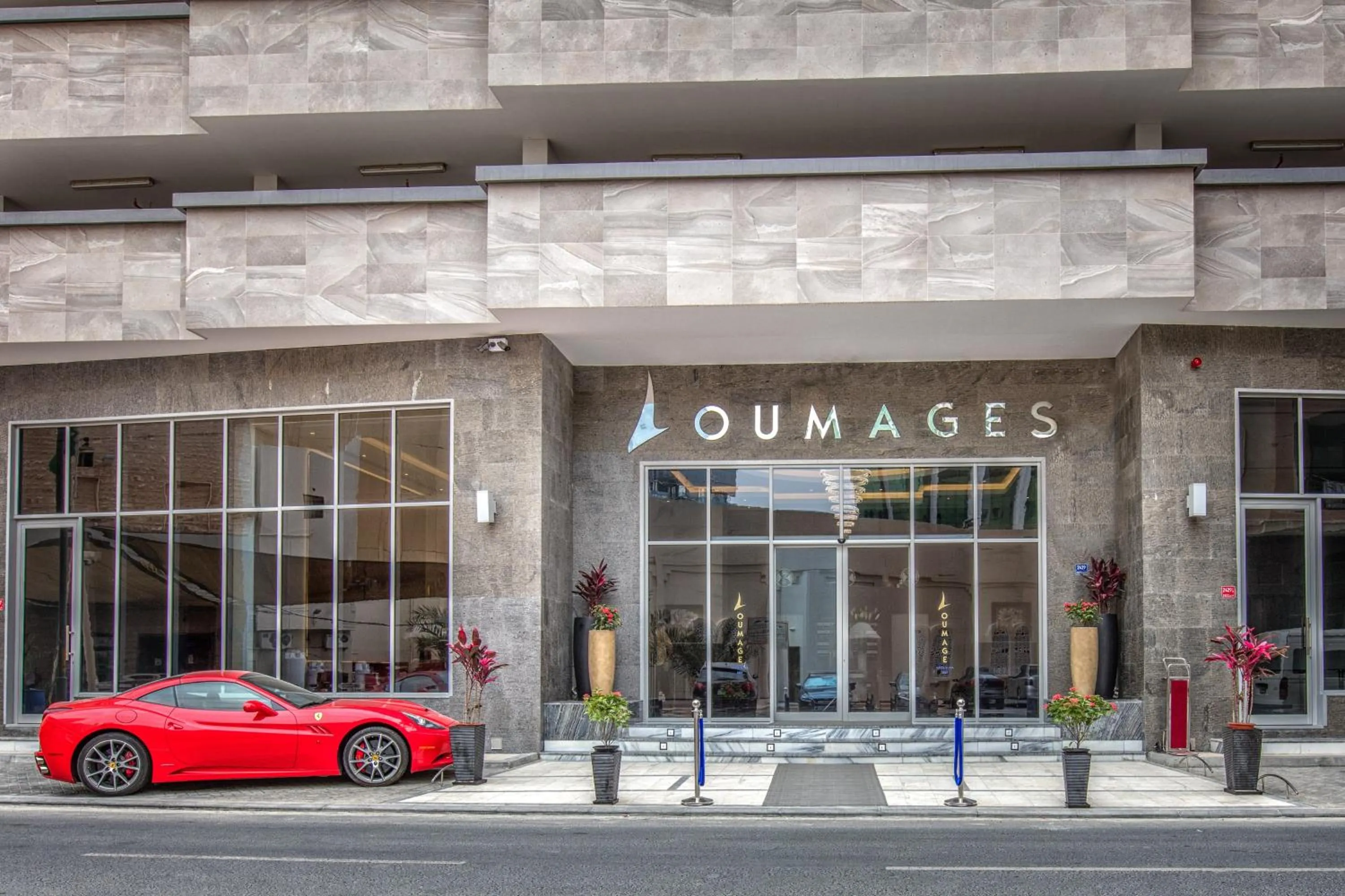 Facade/entrance in Loumage S Suites and Spa