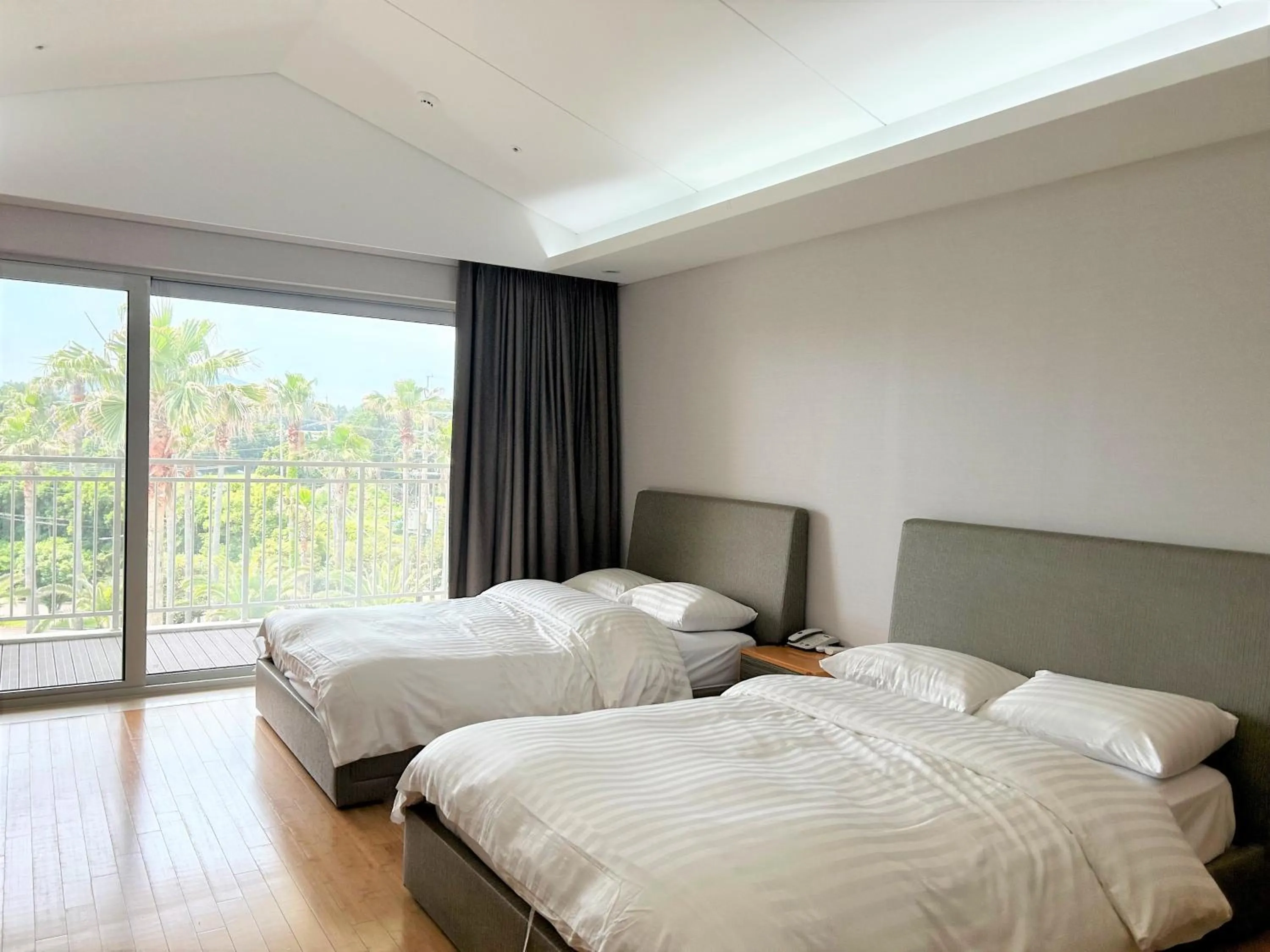 Bed in Sono Calm Jeju