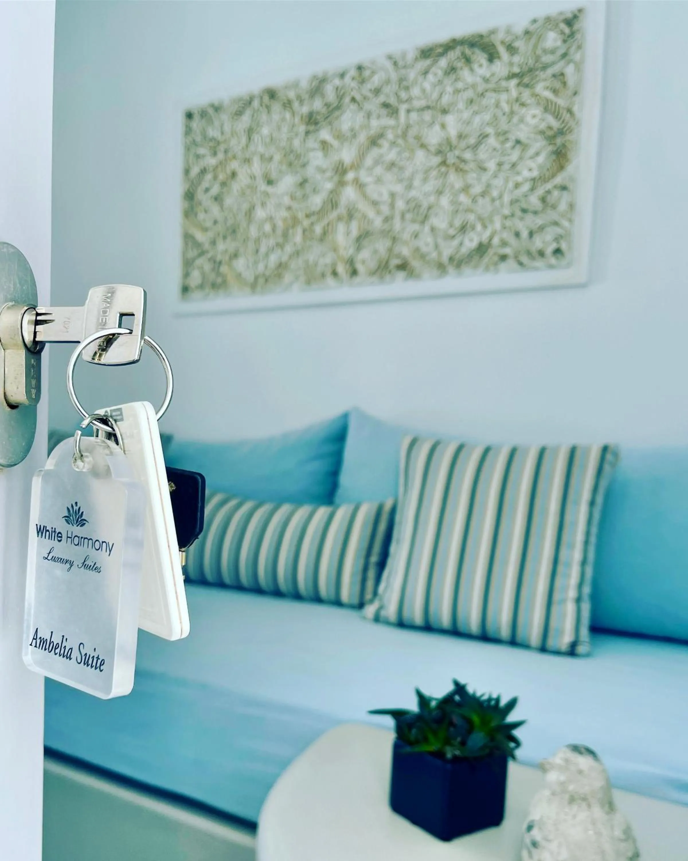 Seating area in White Harmony Suites