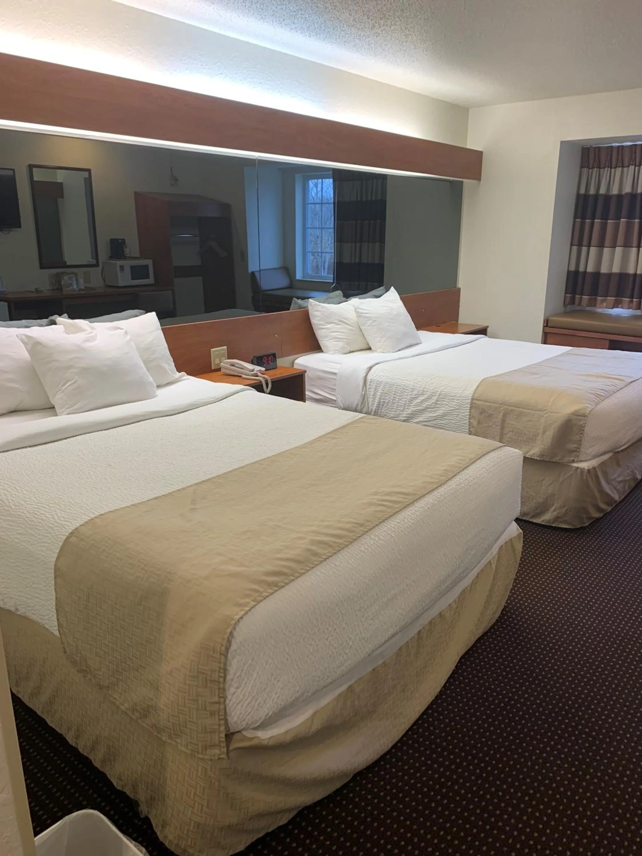 Bedroom, Bed in Microtel Inn & Suites by Wyndham Rice Lake