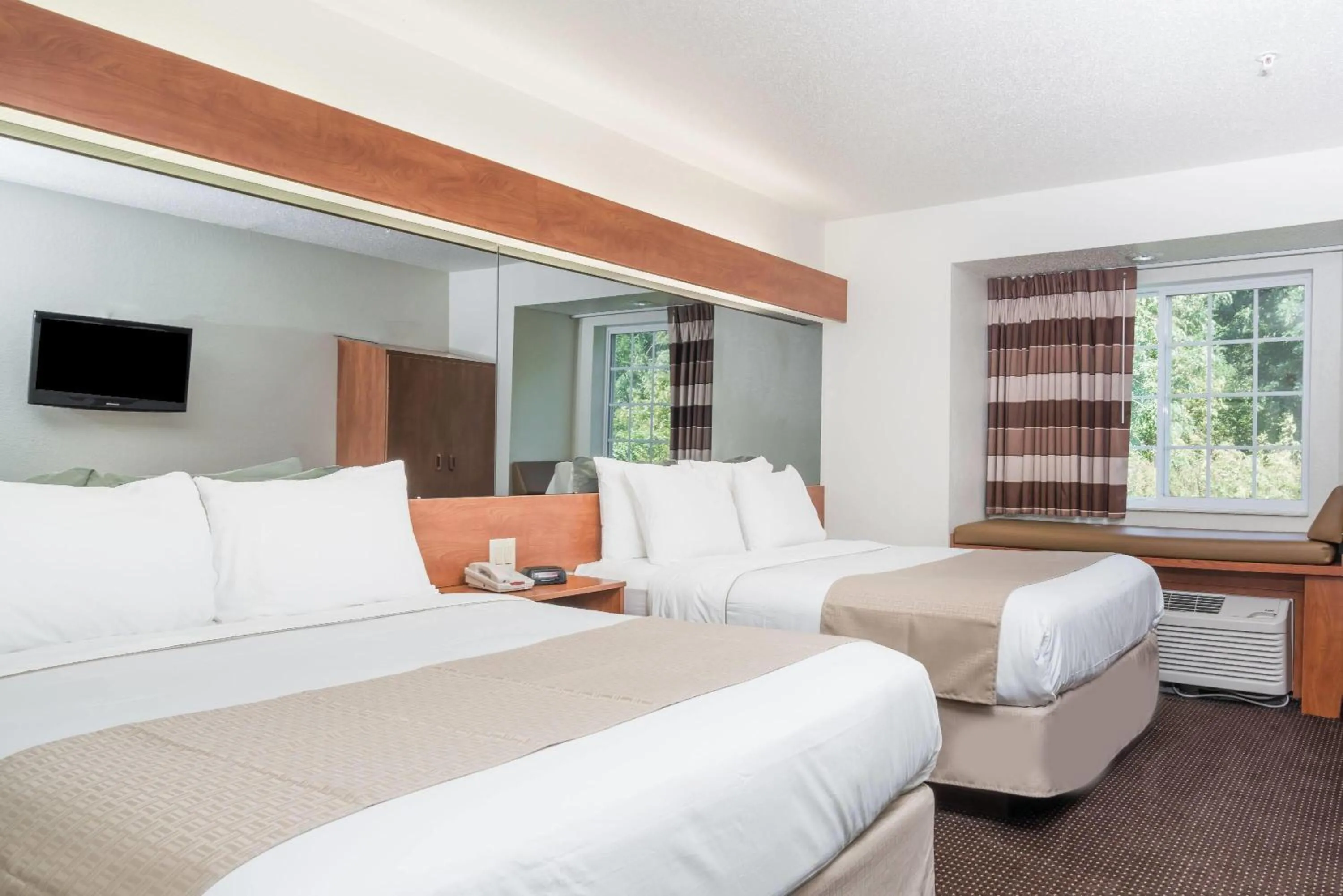 Photo of the whole room, Bed in Microtel Inn & Suites by Wyndham Rice Lake