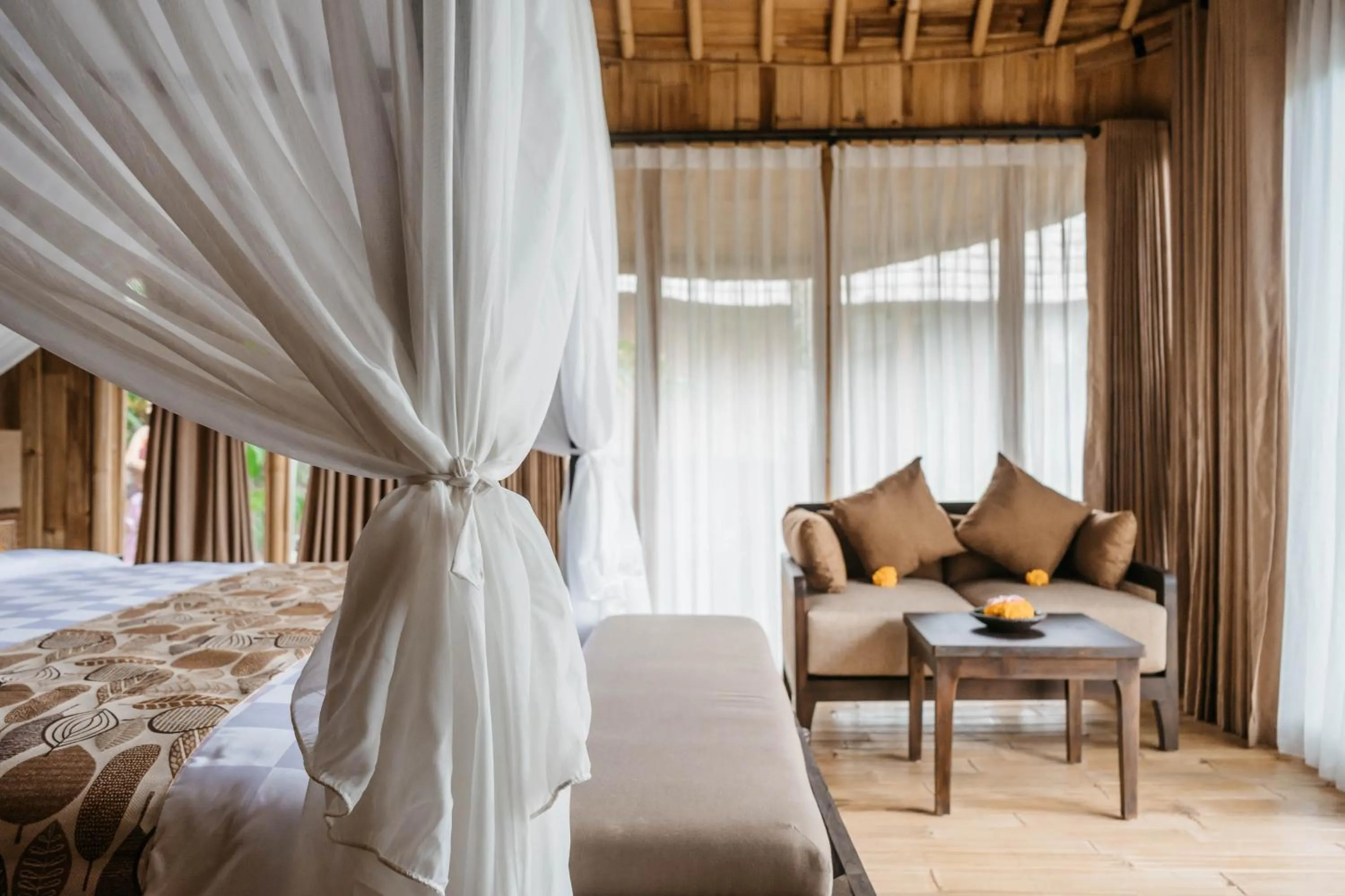 Bed in Wadari Retreat Villa Ubud