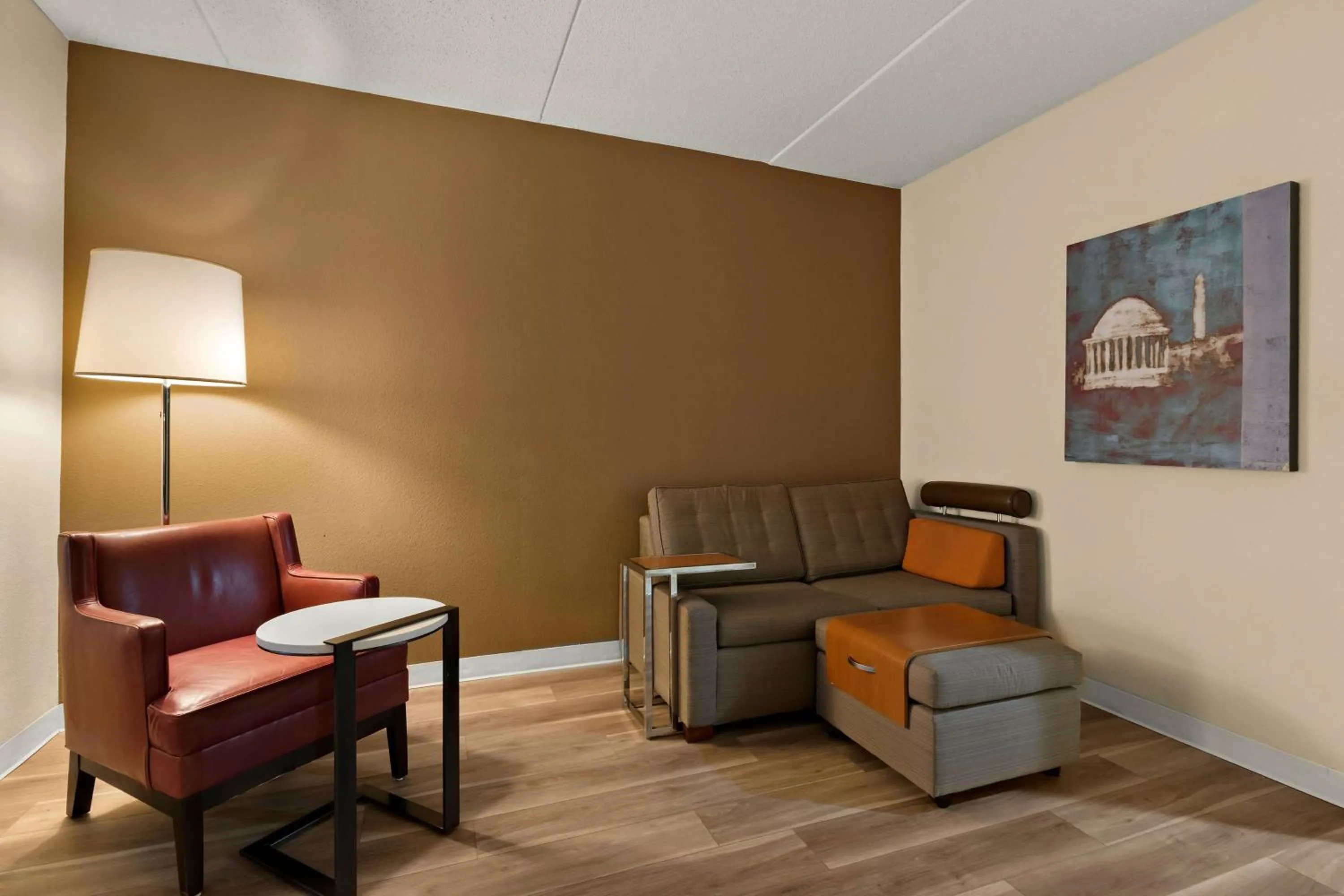 Photo of the whole room in Ramada by Wyndham Harrisburg/Hershey Area