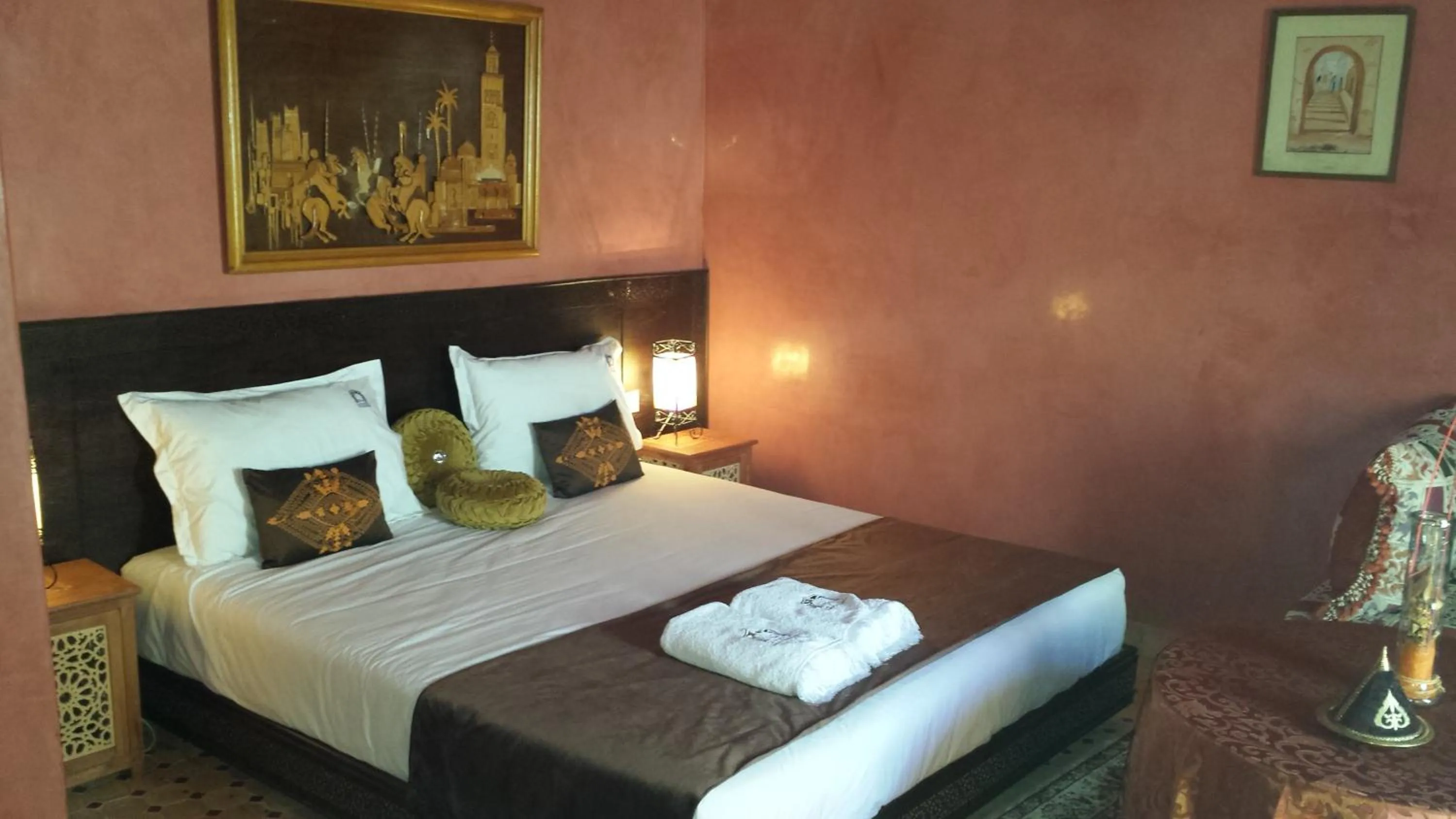 Bed in Riad La Porte du Bouregreg