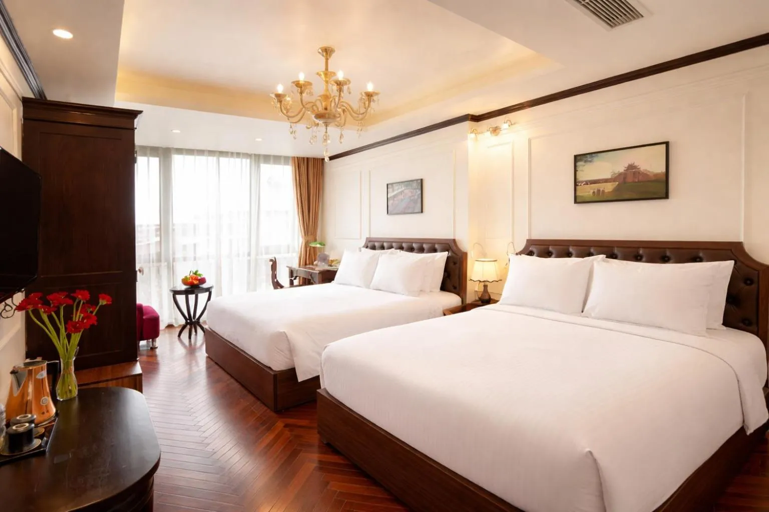 Bed in Du Palace Hotel & Travel