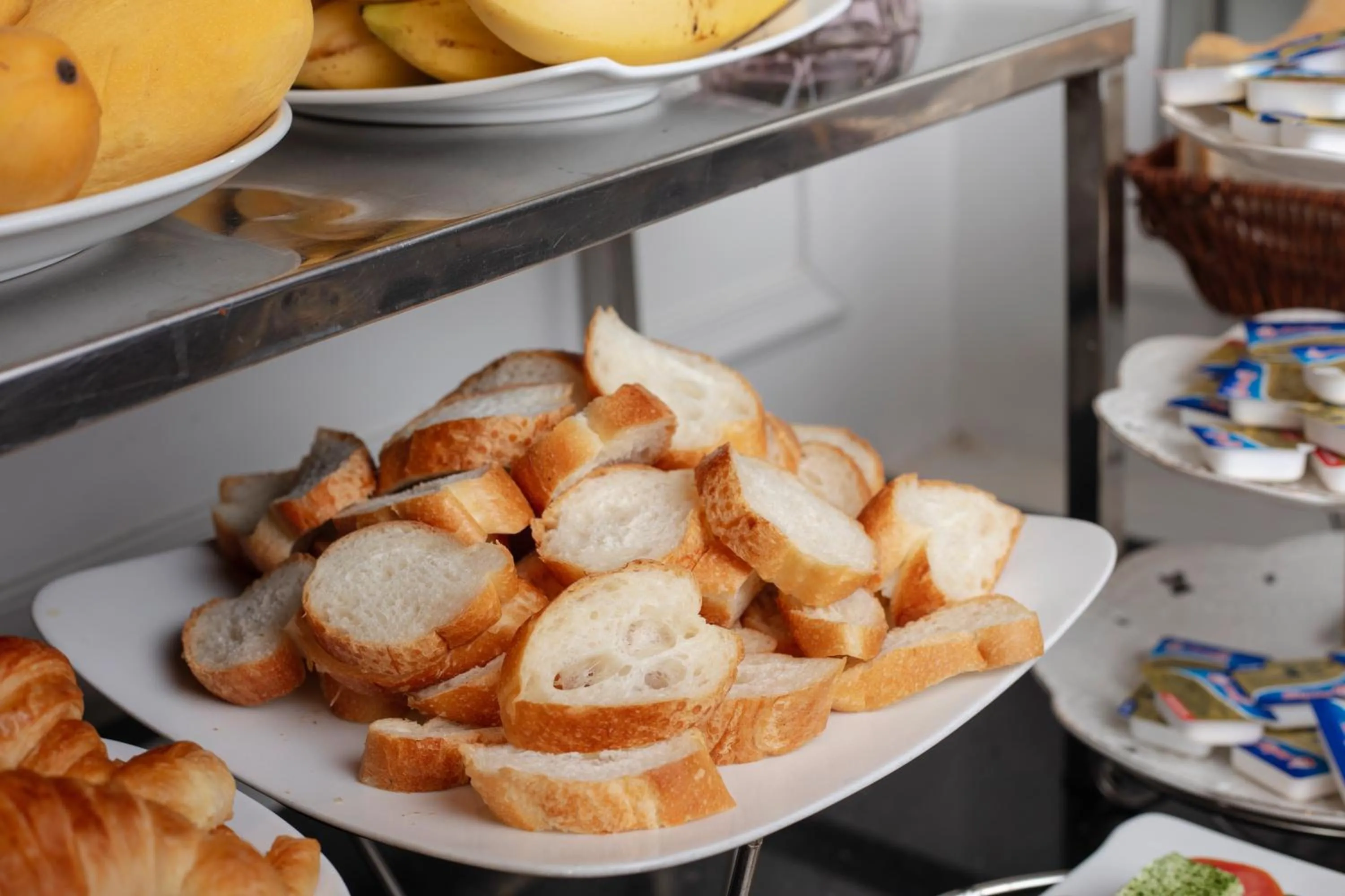 Breakfast in Du Palace Hotel & Travel