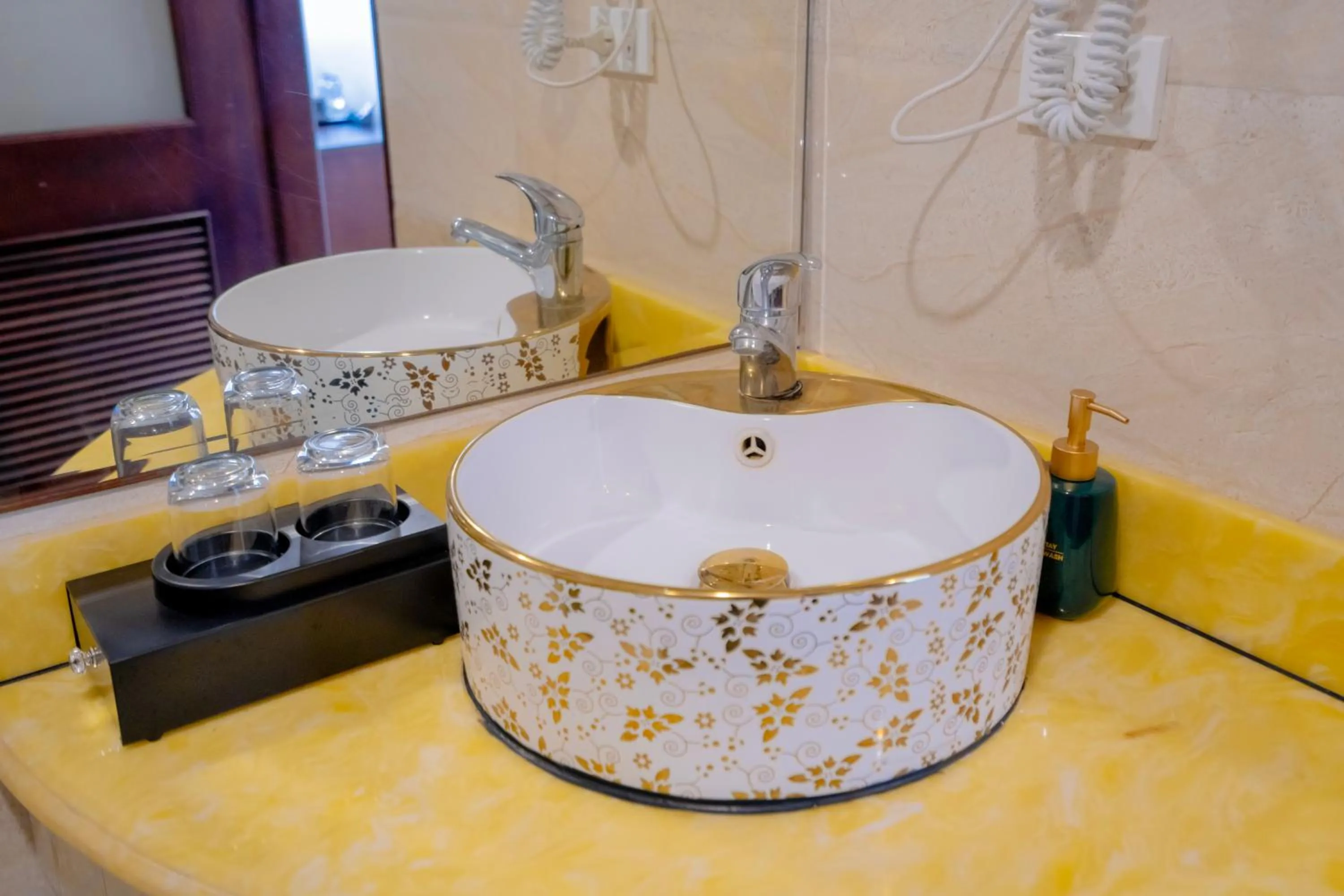 Bathroom in Hotel Du Palace