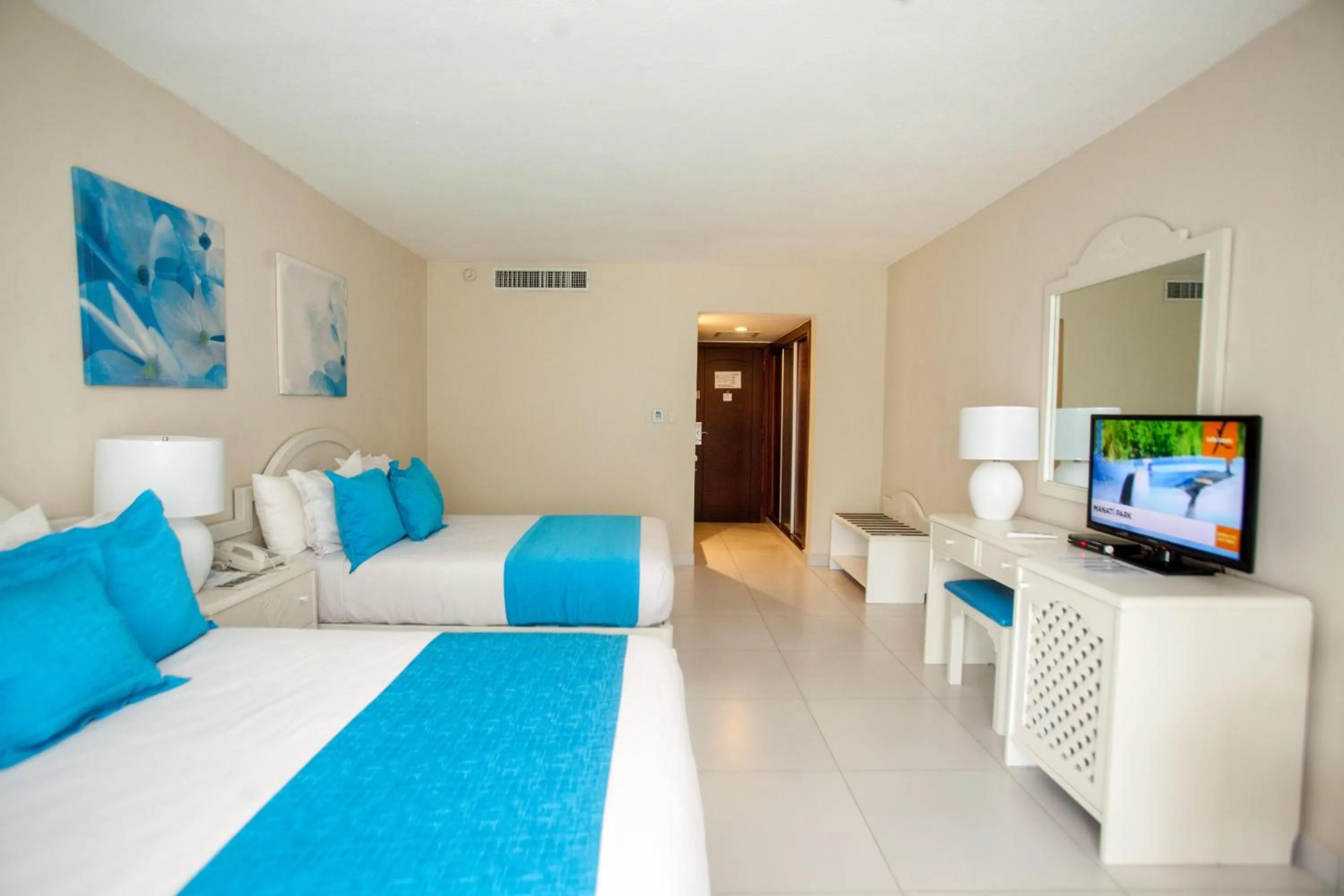 Photo of the whole room, Bed in Vista Sol Punta Cana Beach Resort & Spa - All Inclusive