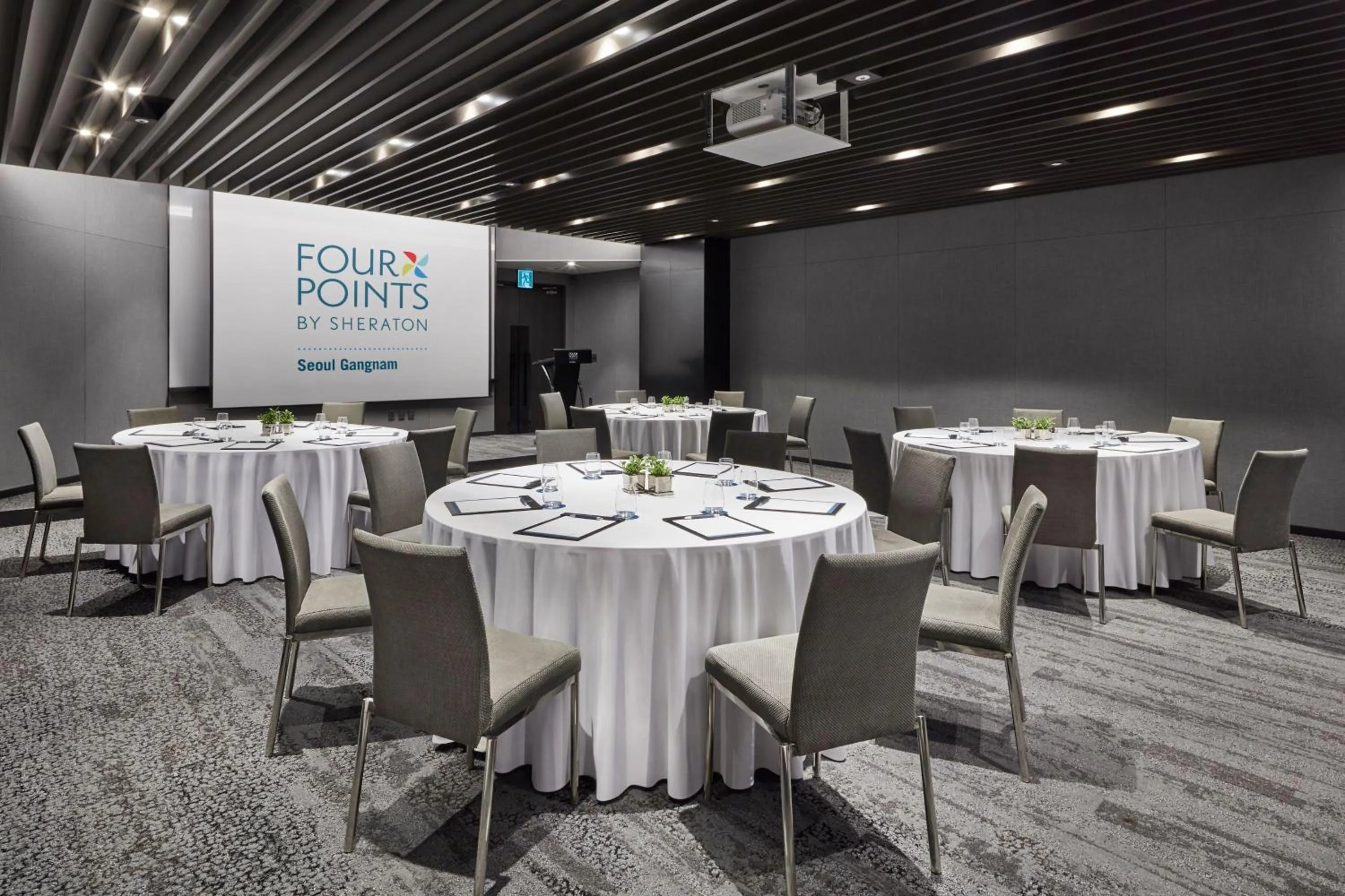 Meeting/conference room in Four Points by Sheraton Seoul Gangnam