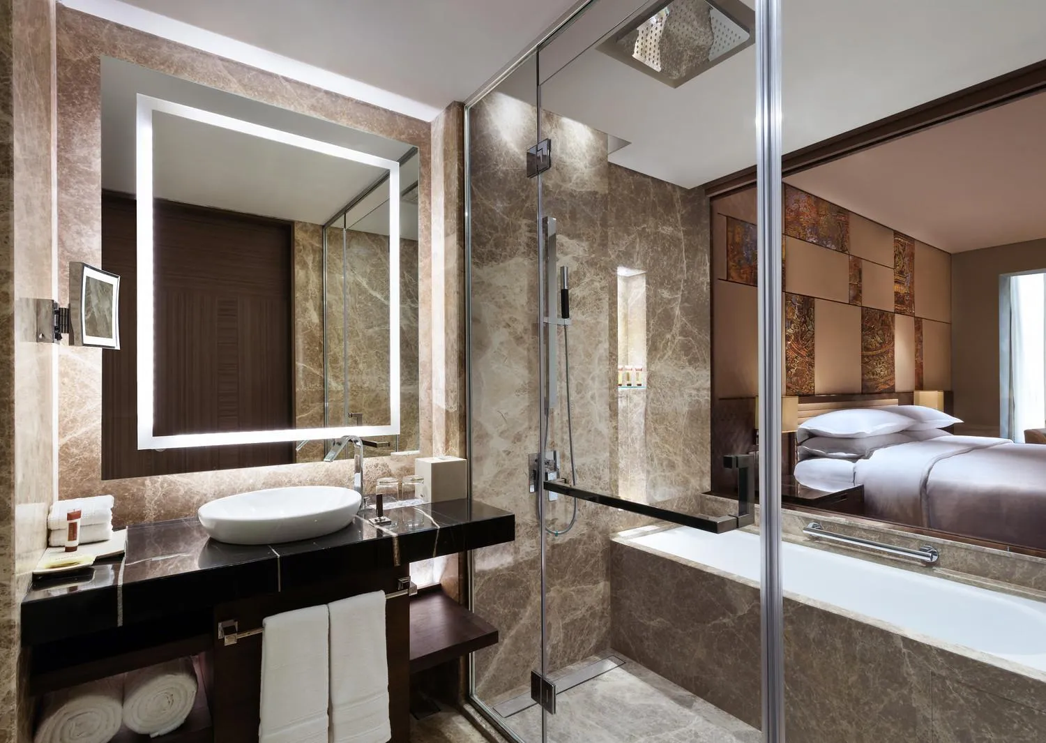 Bathroom, Bed in Sheraton Grand Bengaluru Whitefield Hotel & Convention Center