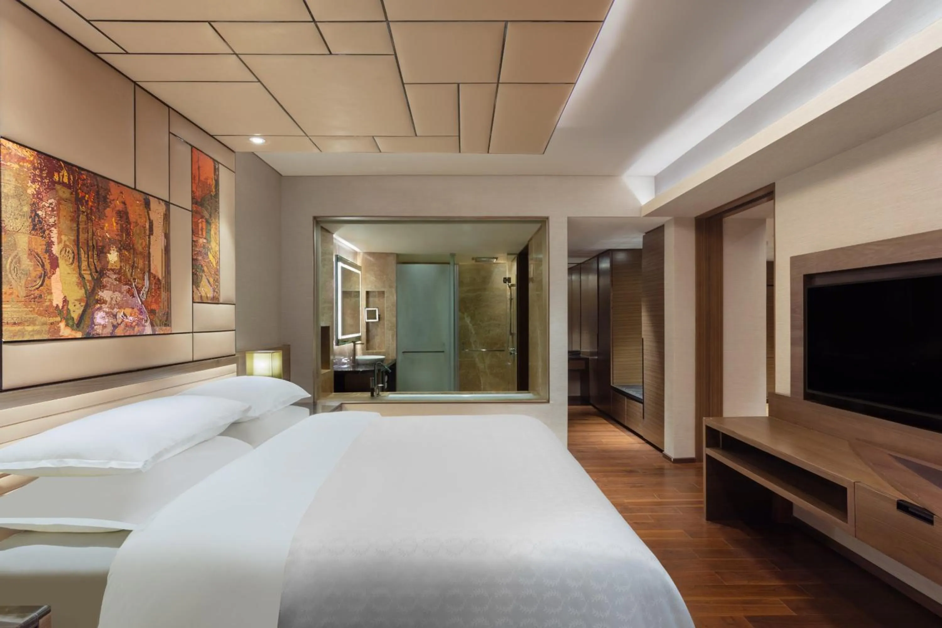 Bed in Sheraton Grand Bengaluru Whitefield Hotel & Convention Center