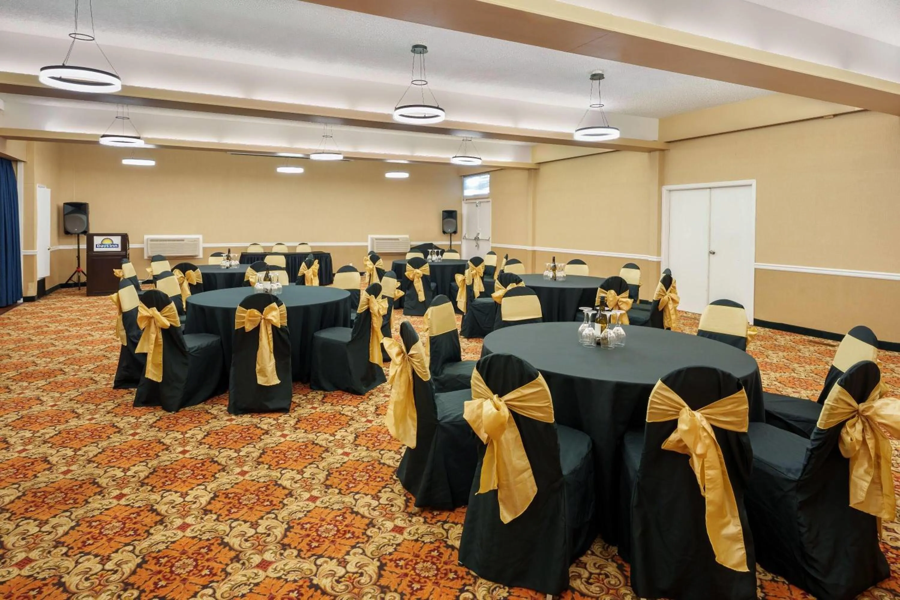 Meeting/conference room in Days Inn by Wyndham Terrace