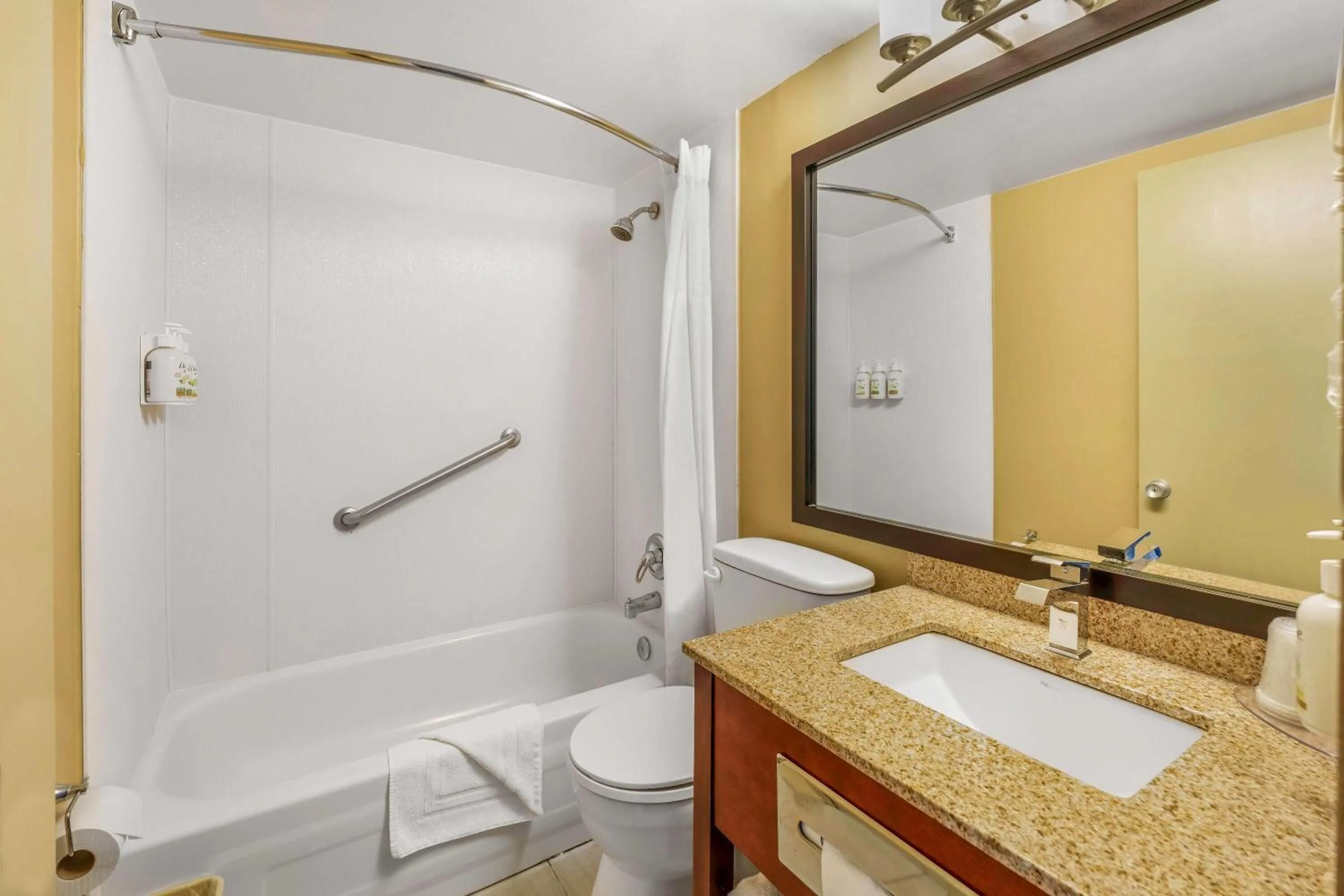 Bathroom in Days Inn by Wyndham Terrace