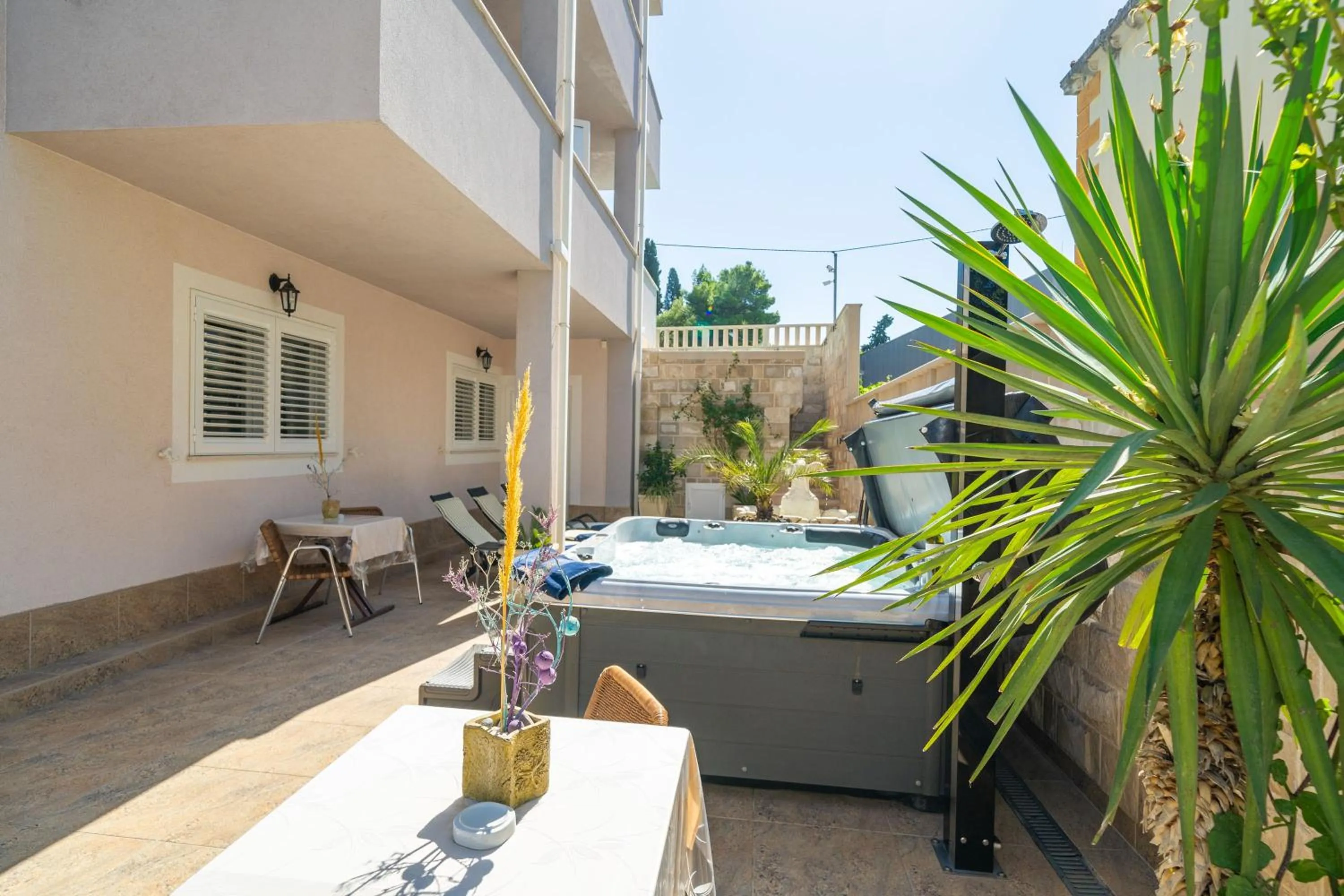 Hot Tub in Apartments Villa Aura - Adult Only