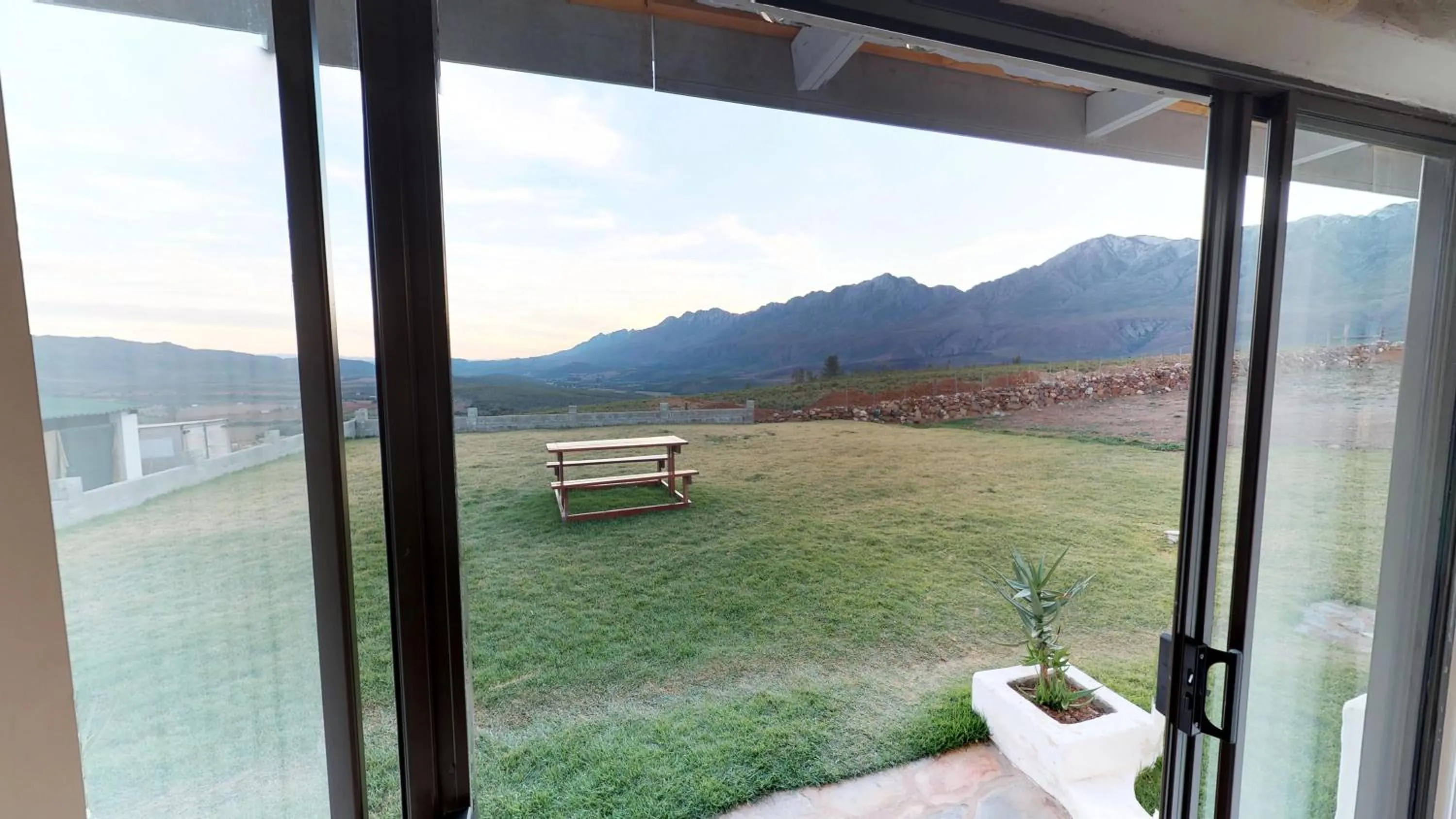 Natural landscape in Swartberg Pass Cottages - Kobus Se Gat