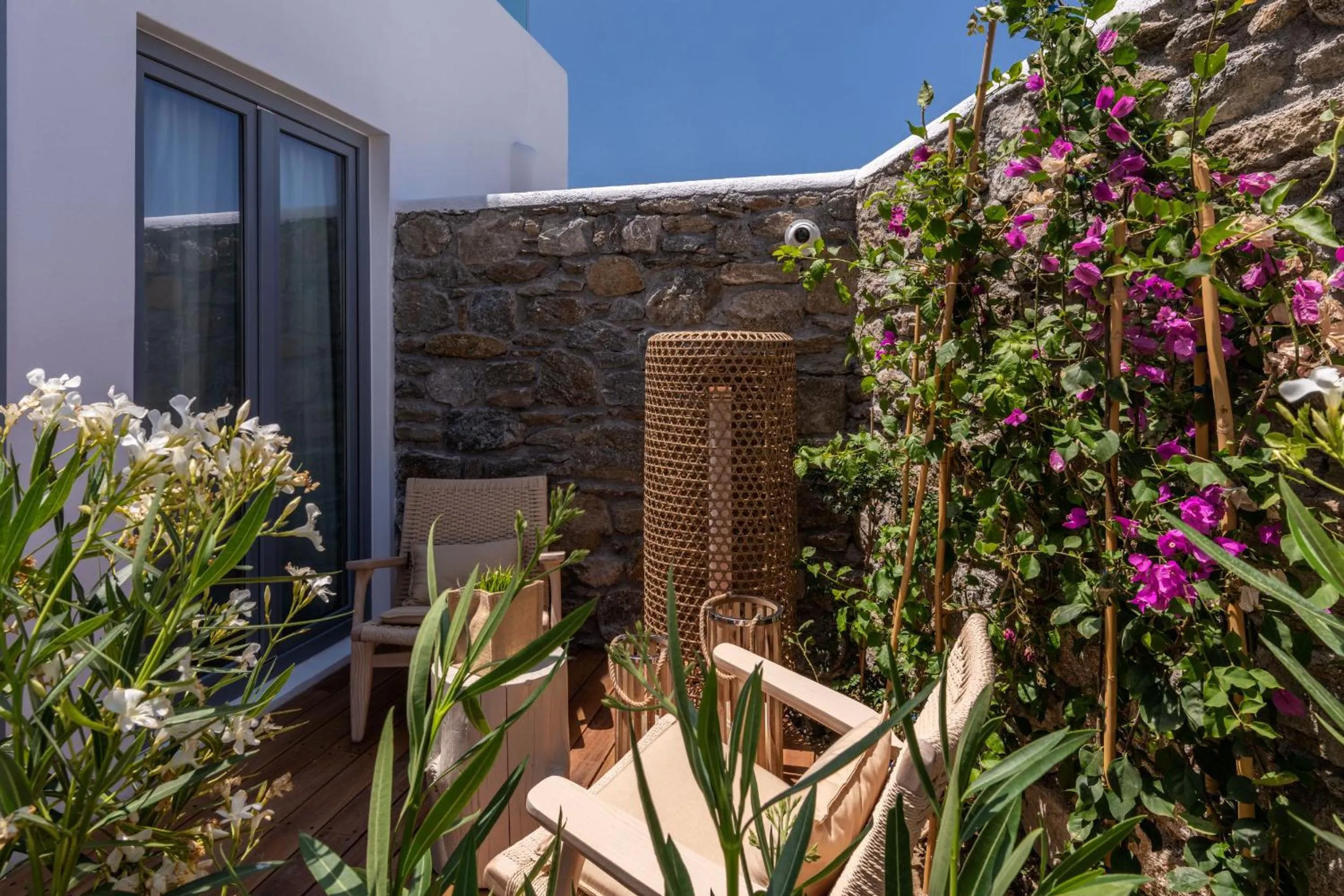 Patio in Oniro Suites