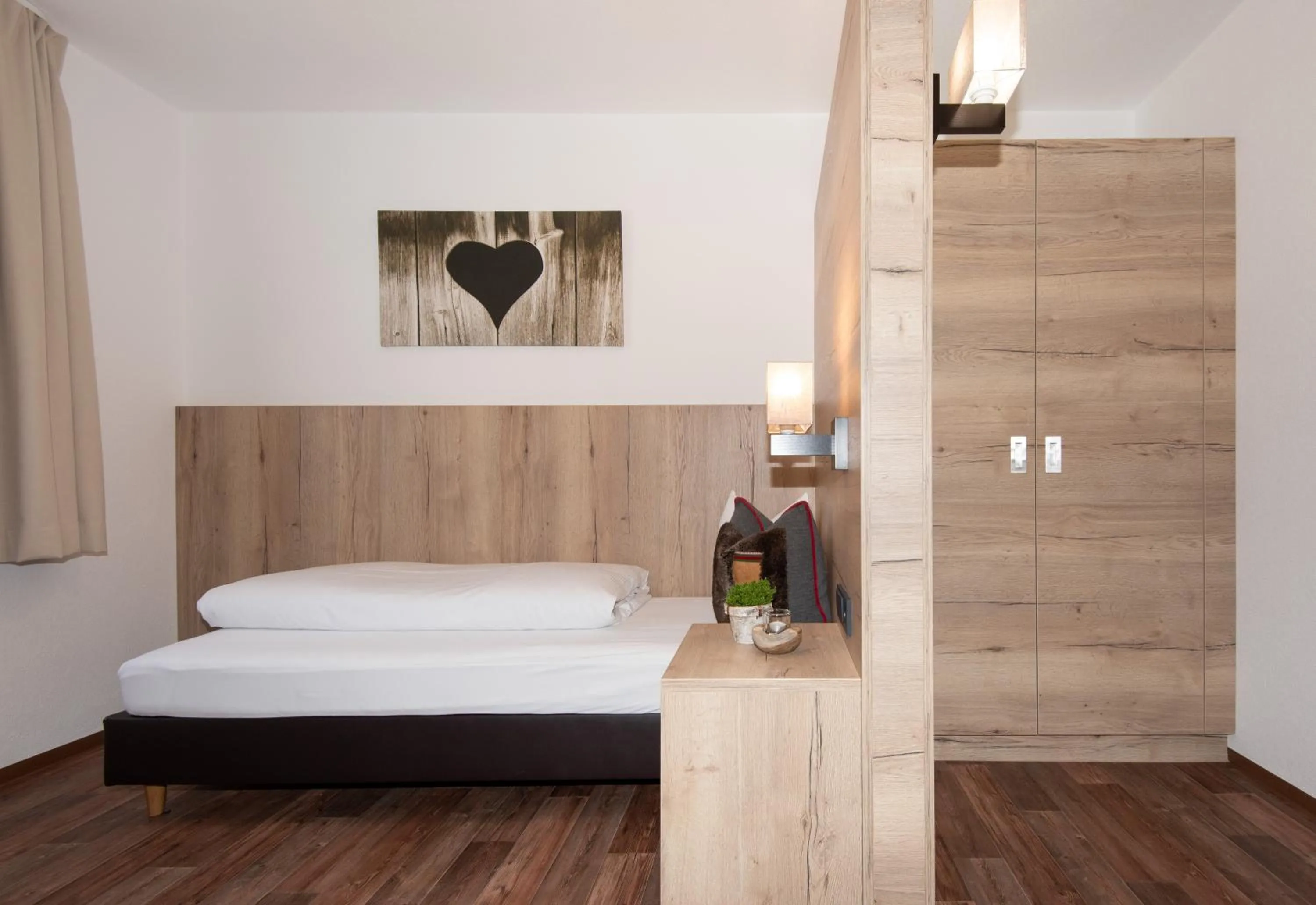 Staff, Bed in Haus Elisabeth