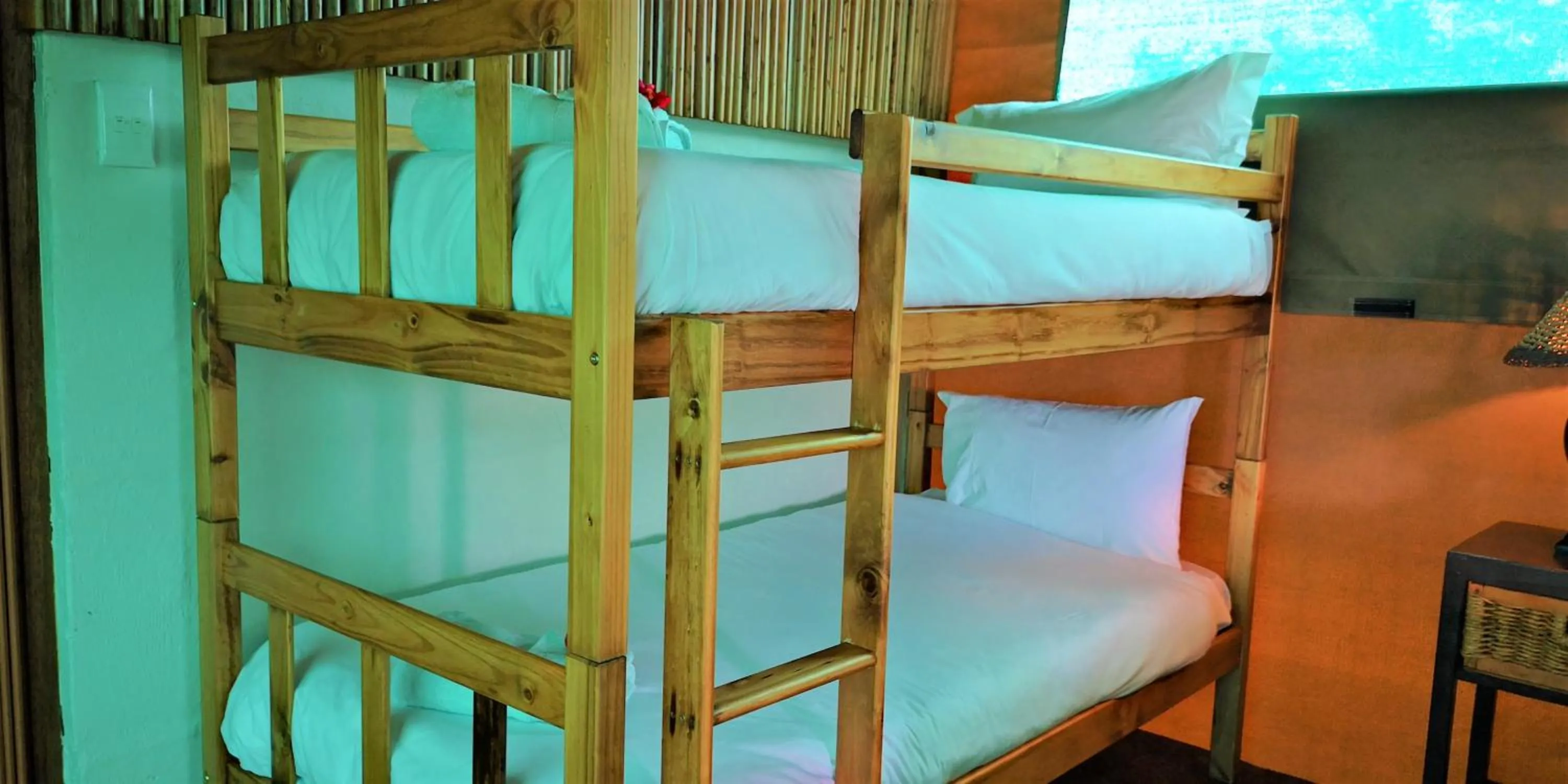 bunk bed, Bed in Kingfisher Bush Lodge