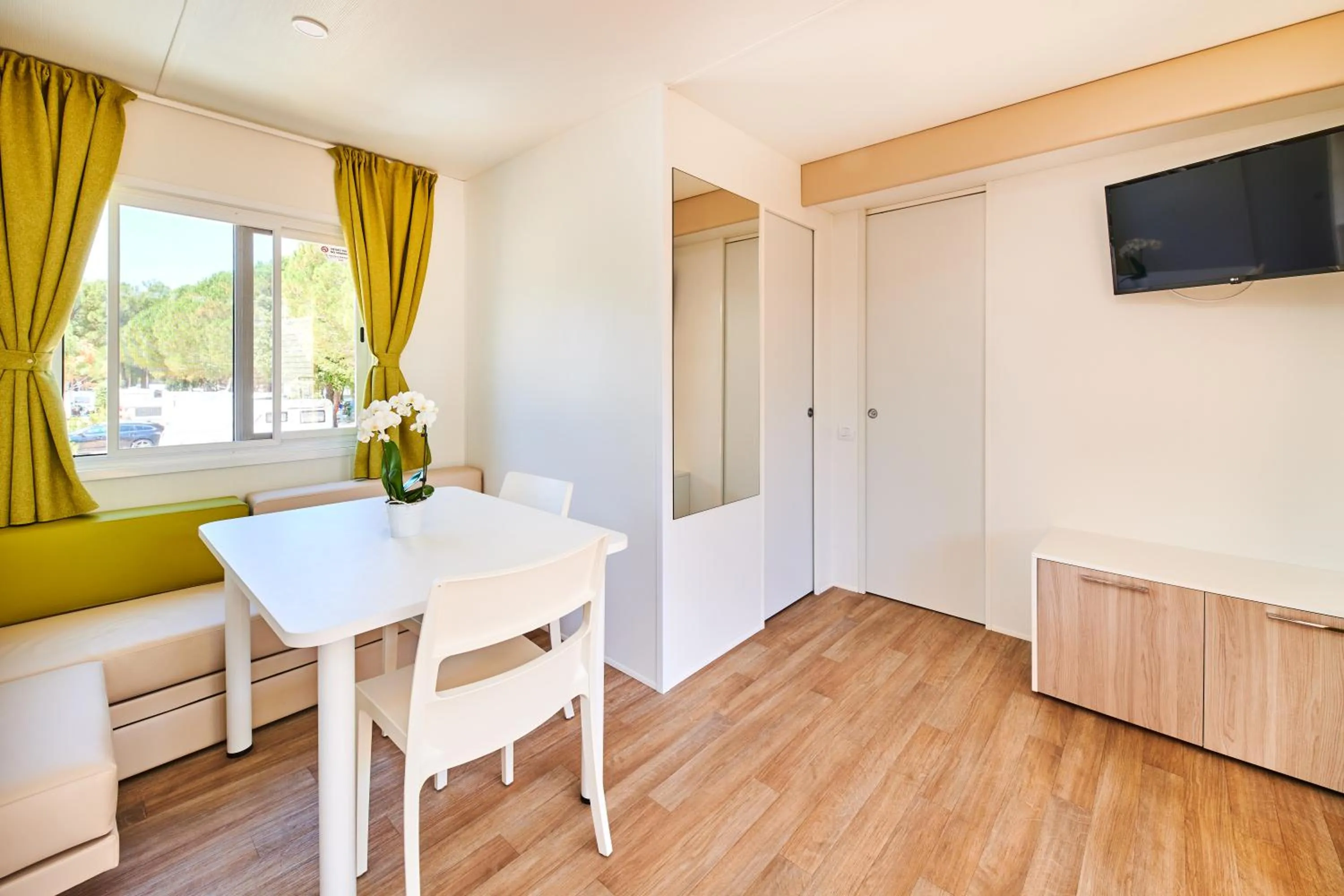 TV and multimedia in Camping Stella Maris Mobile Homes