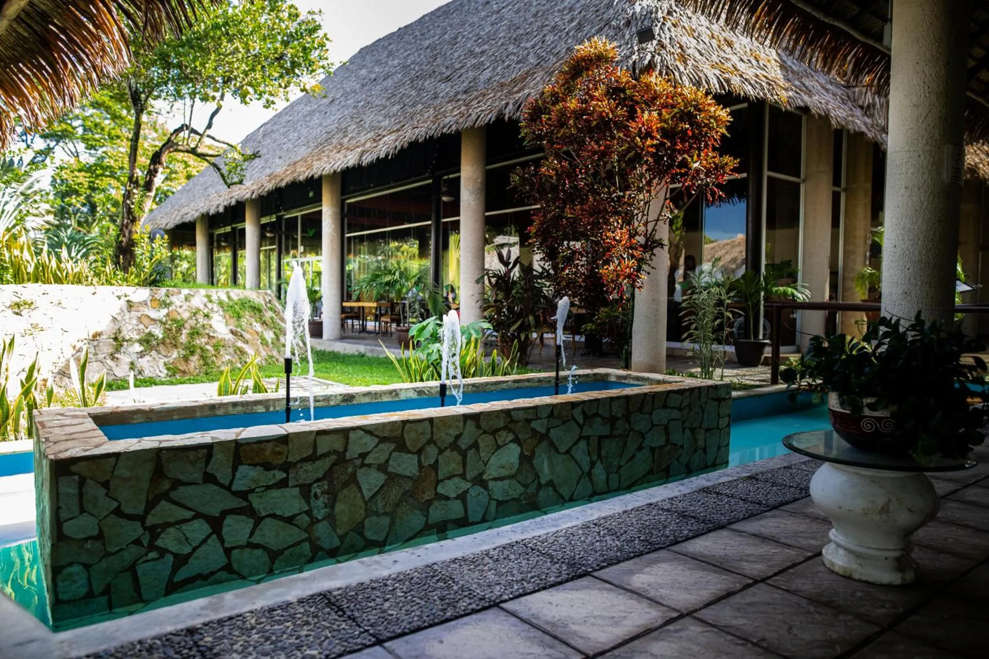 Swimming pool in Hotel Villa Mercedes Palenque