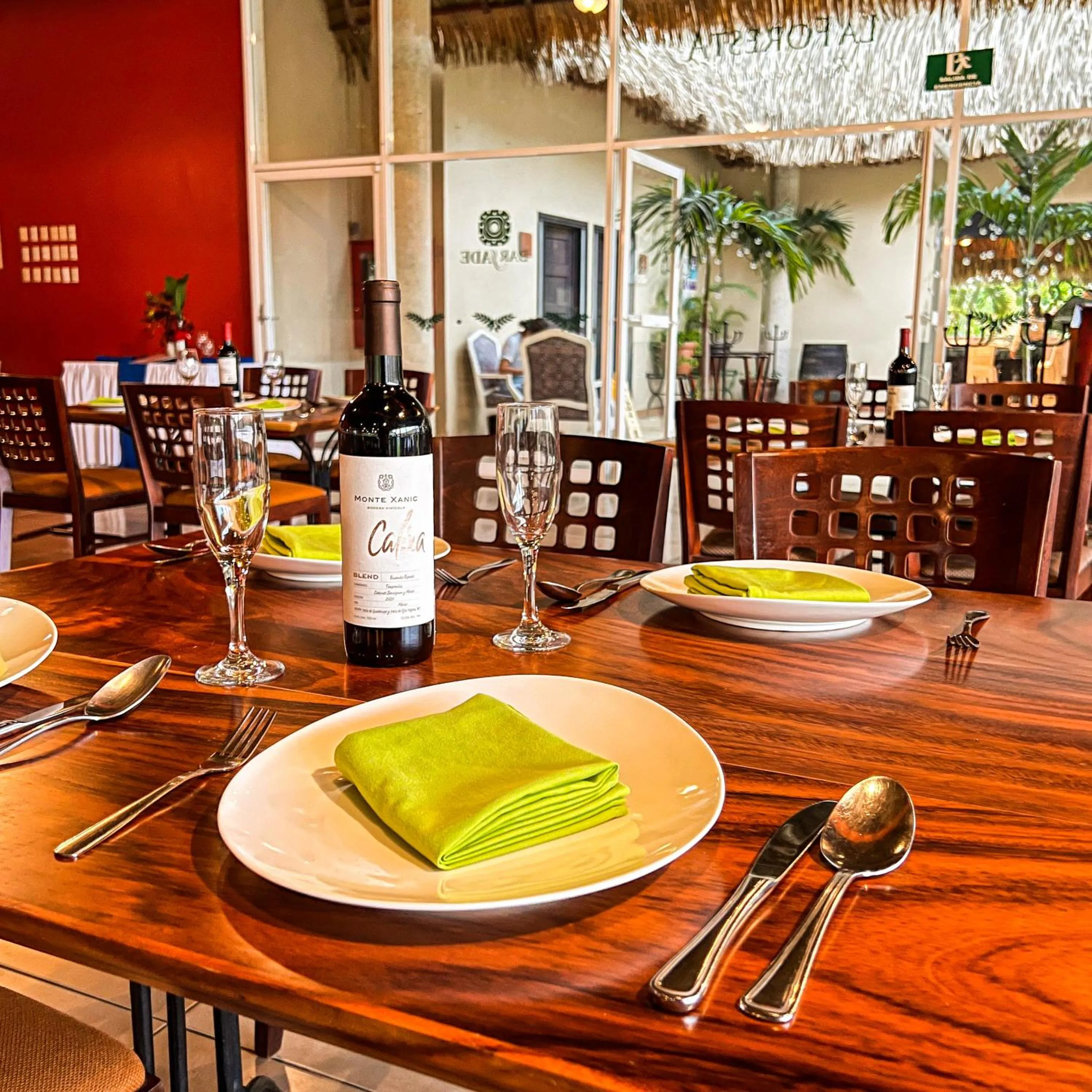 Restaurant/places to eat in Hotel Villa Mercedes Palenque