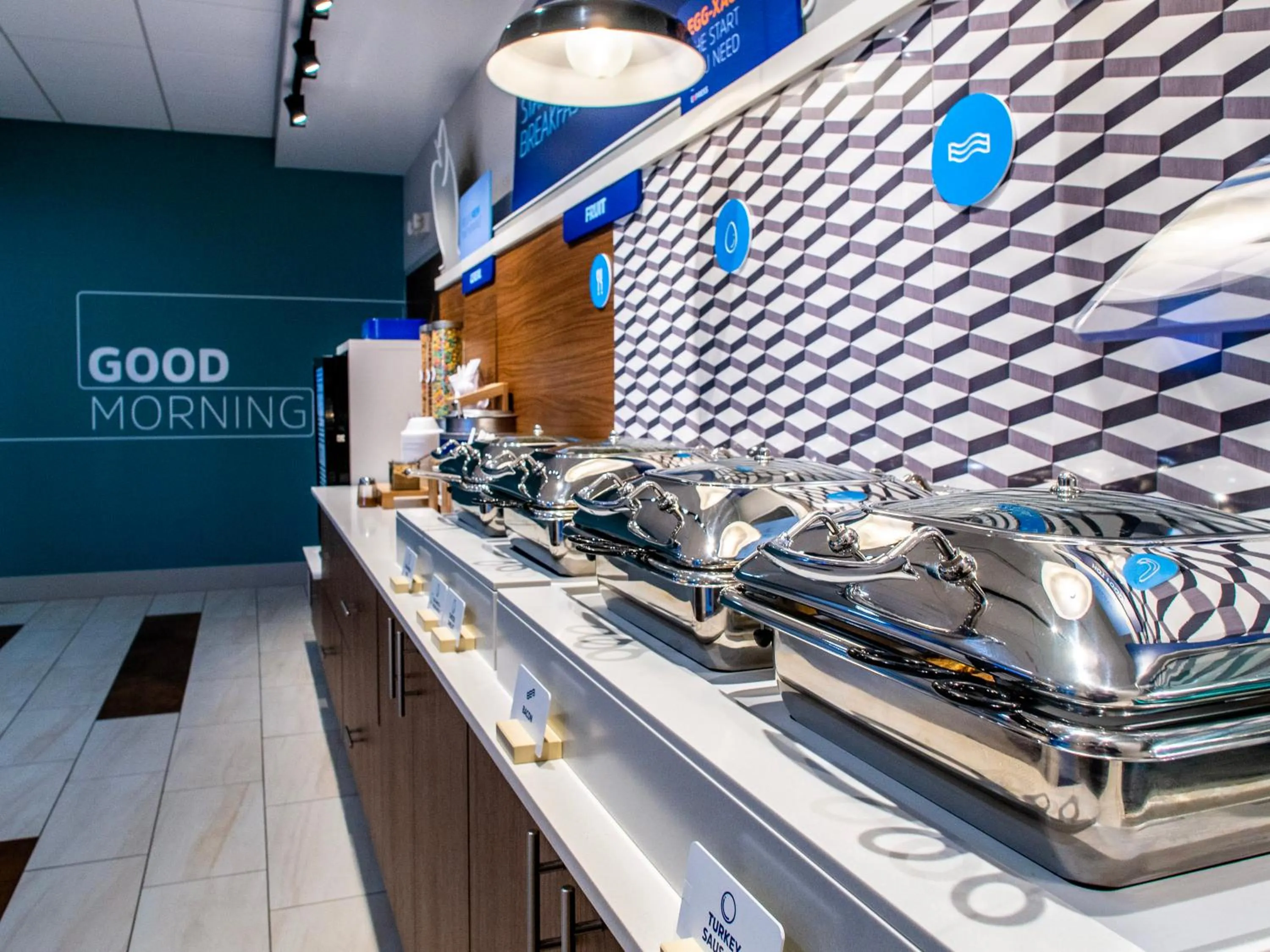 Breakfast in Holiday Inn Express & Suites - Oklahoma City Airport by IHG