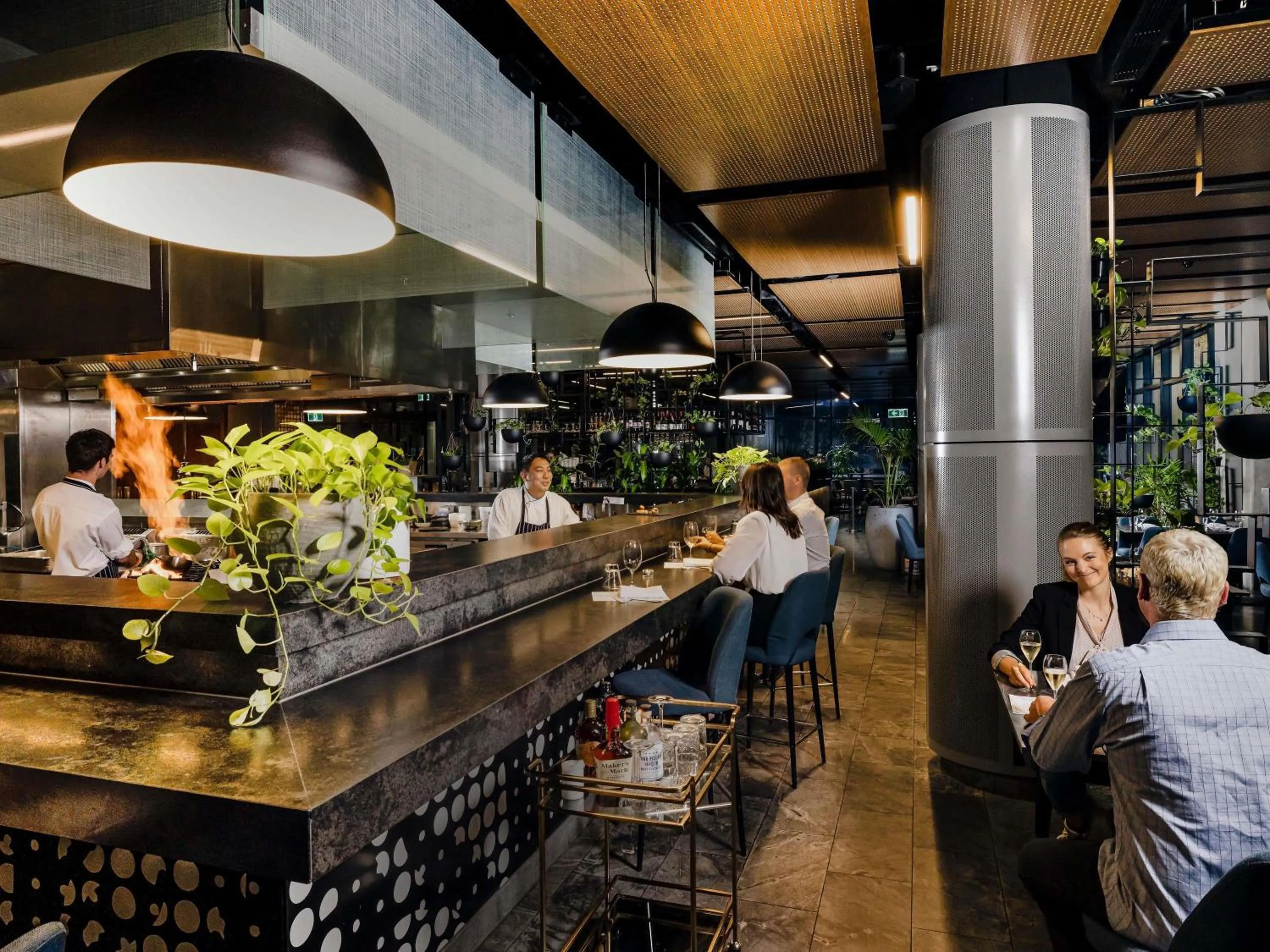 Restaurant/places to eat in Novotel Brisbane South Bank