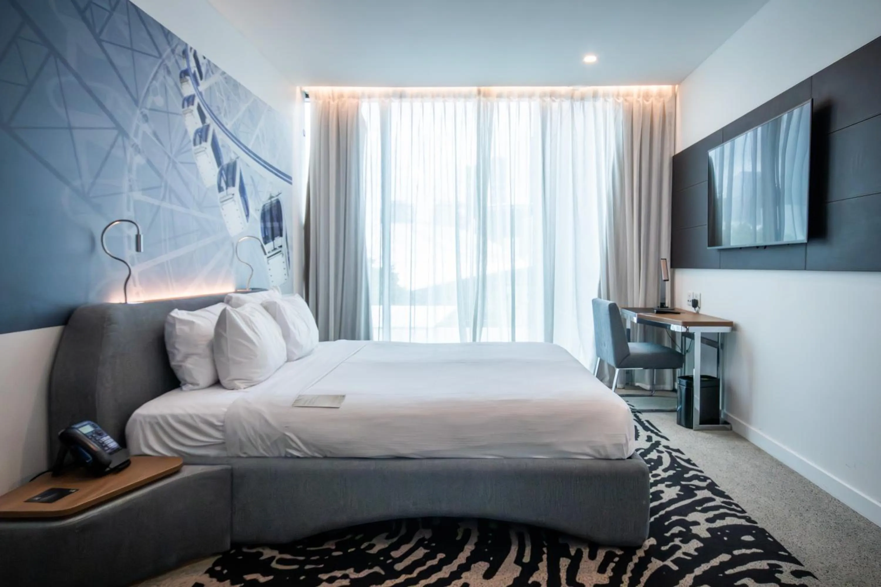 Bed in Novotel Brisbane South Bank