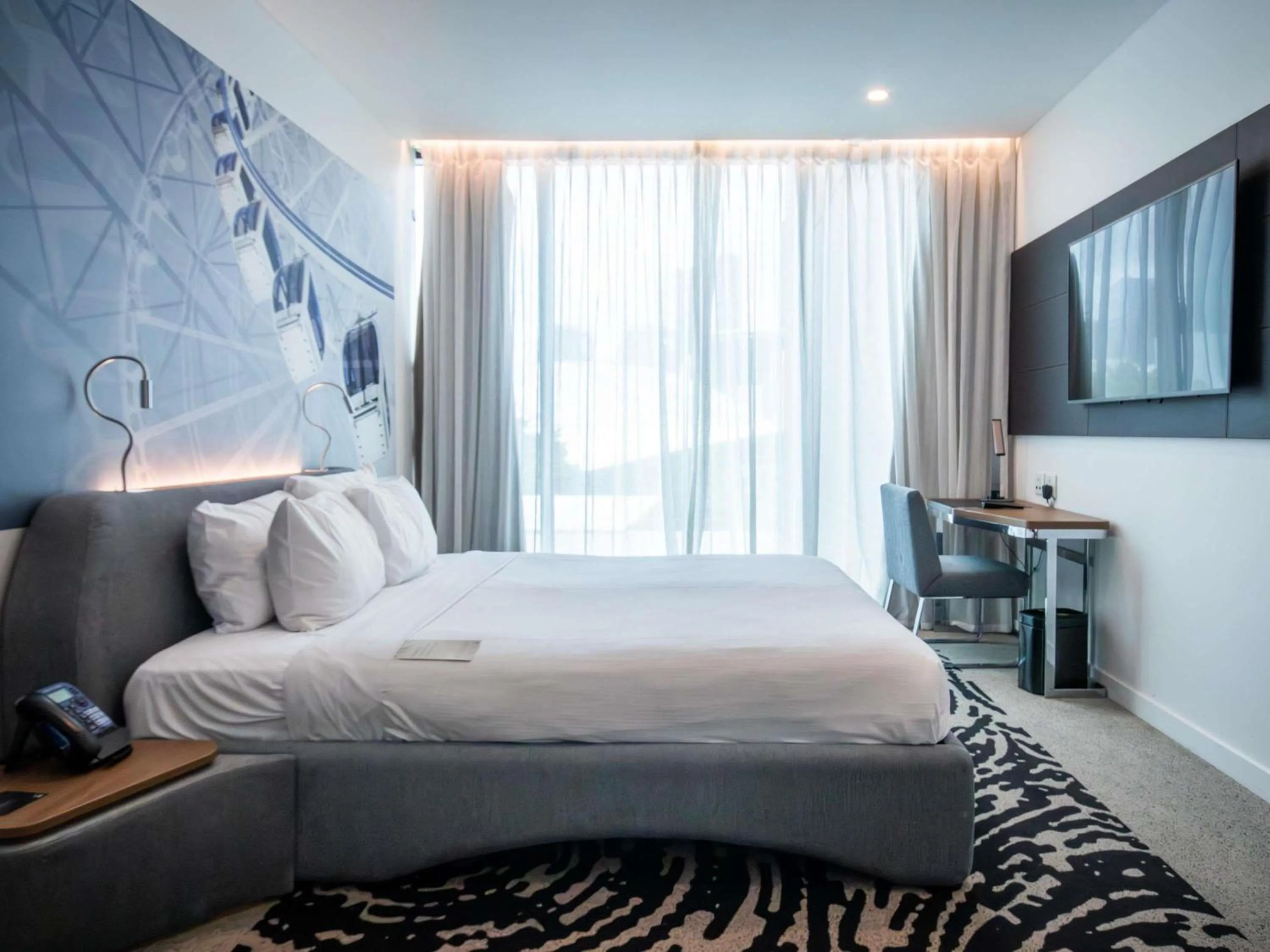 Bedroom, Bed in Novotel Brisbane South Bank