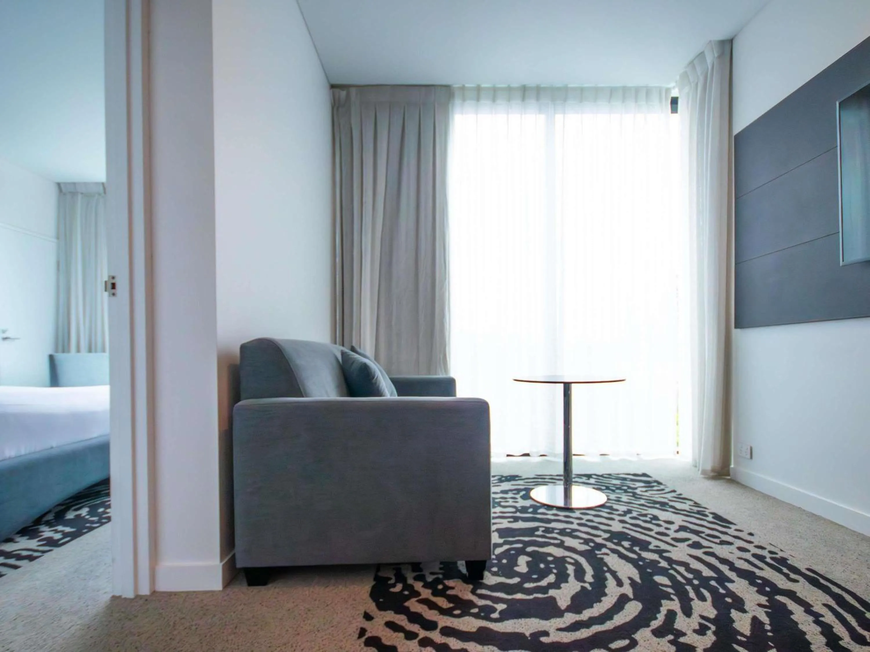 Bedroom, Bed in Novotel Brisbane South Bank