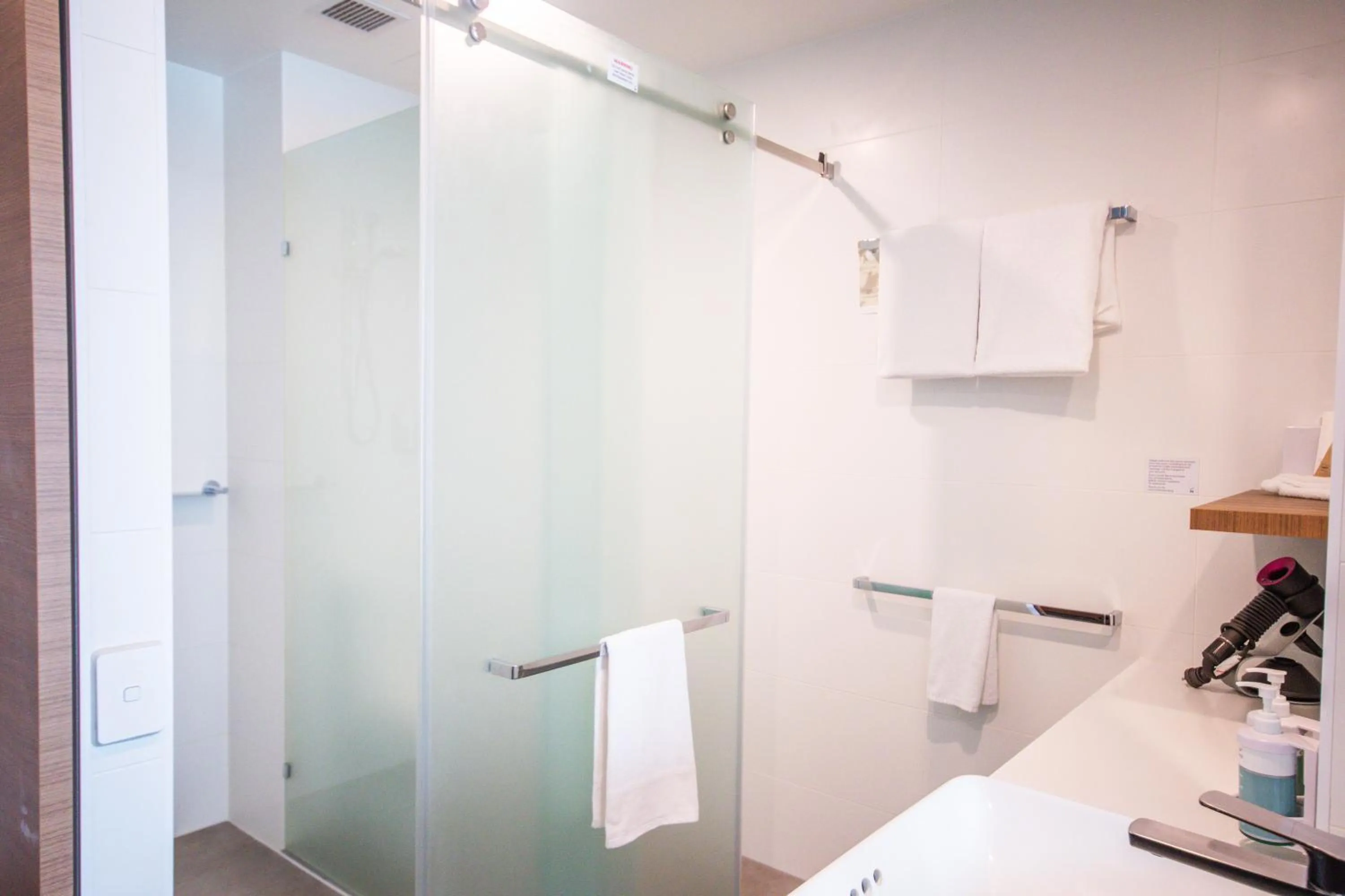 Bathroom in Novotel Brisbane South Bank