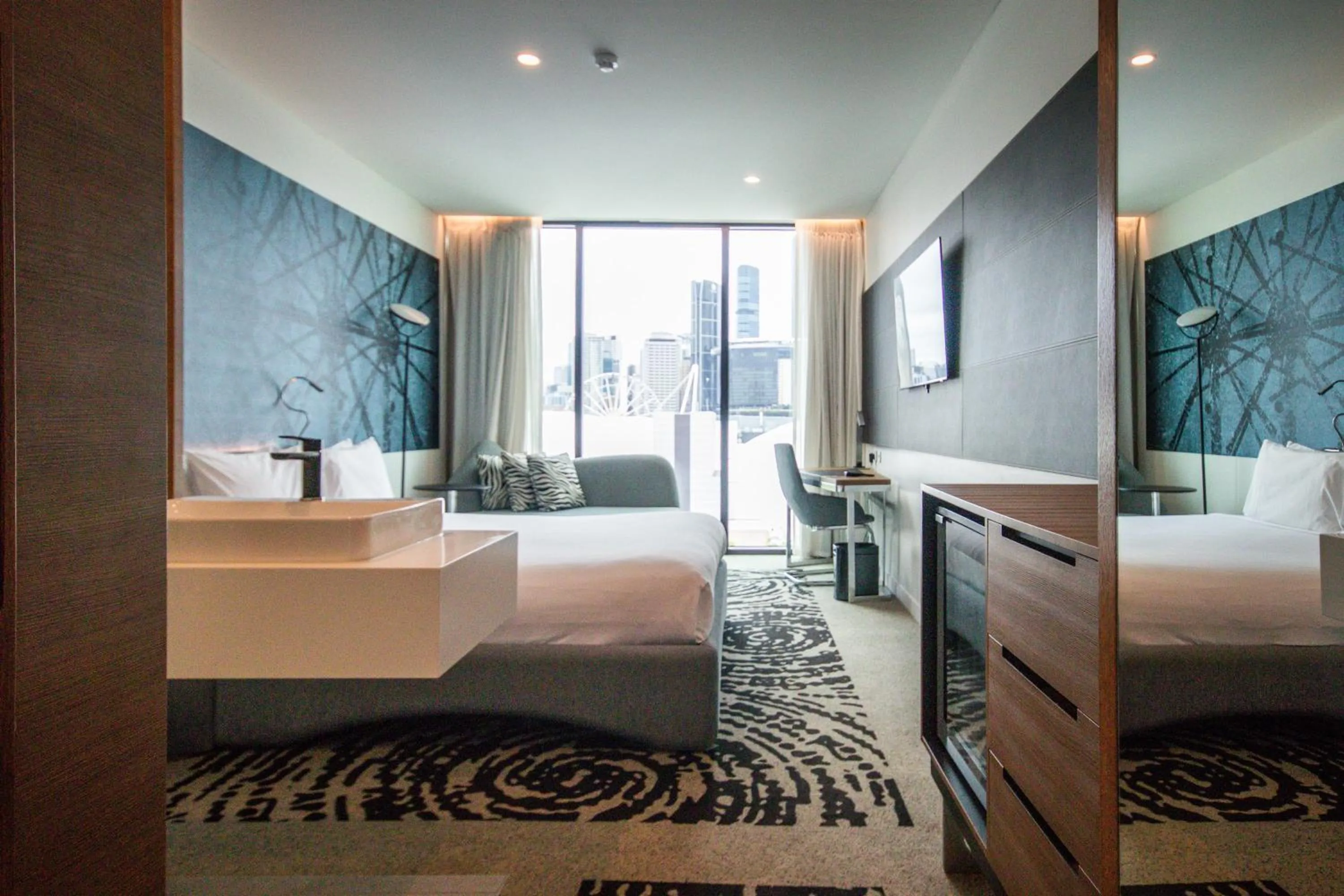 Bed in Novotel Brisbane South Bank