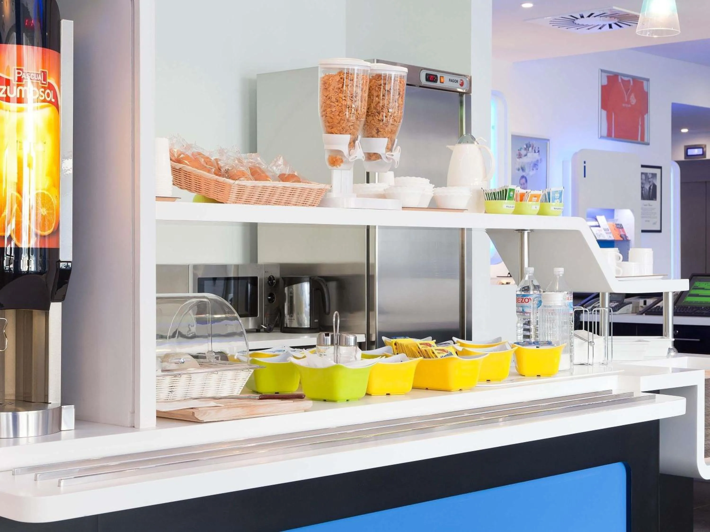 Restaurant/places to eat in ibis budget Patos de Minas