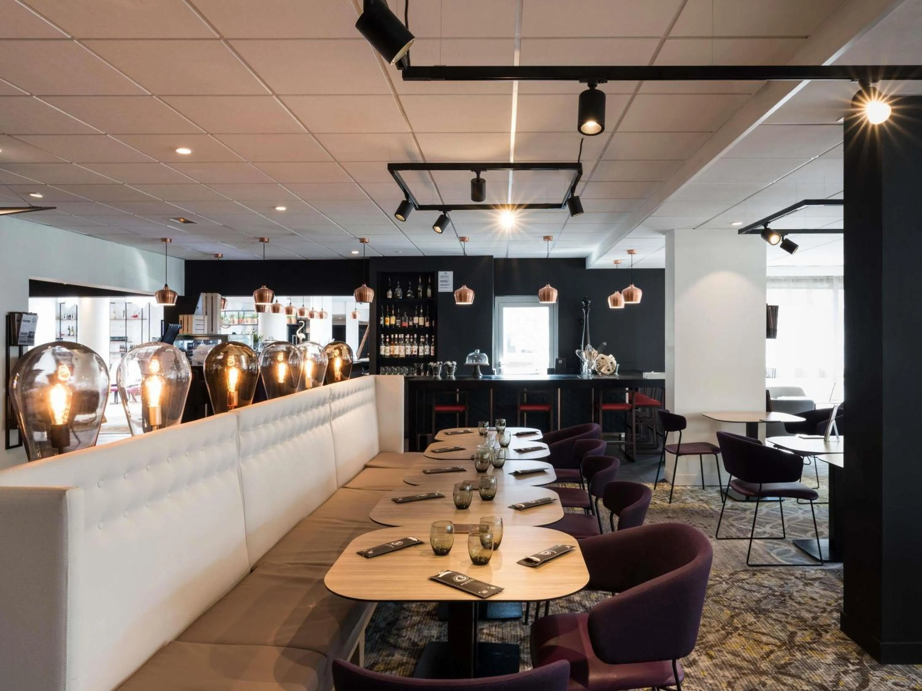 Restaurant/places to eat in ibis Styles Lyon Bron Eurexpo