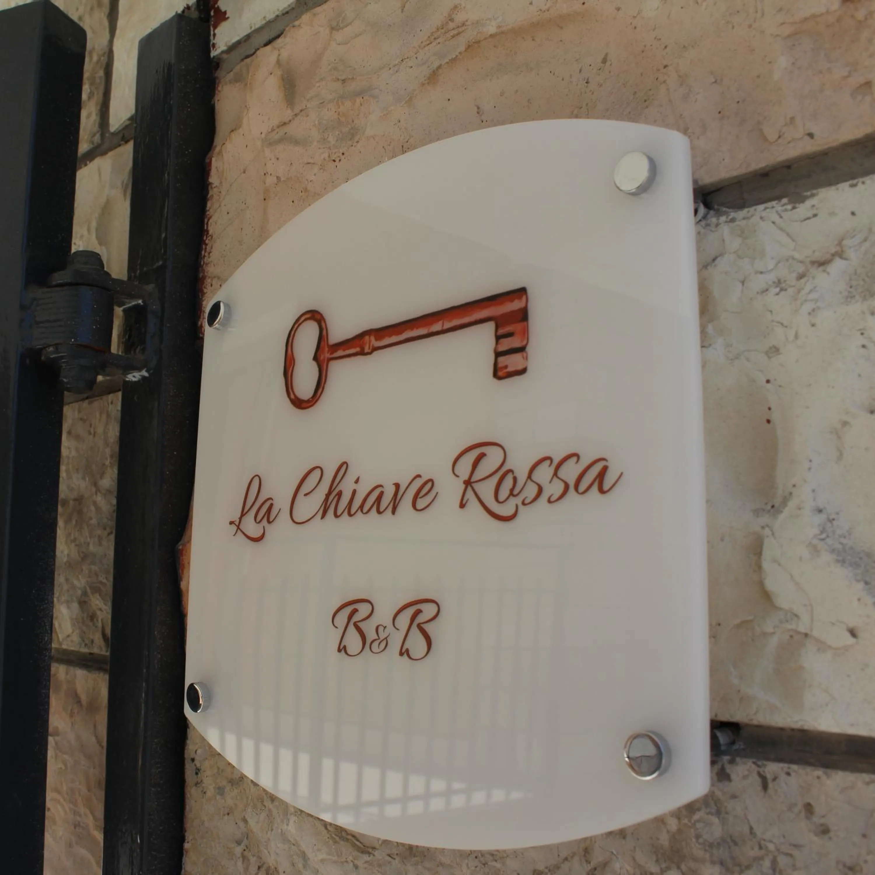 Property logo or sign in La Chiave Rossa B&B