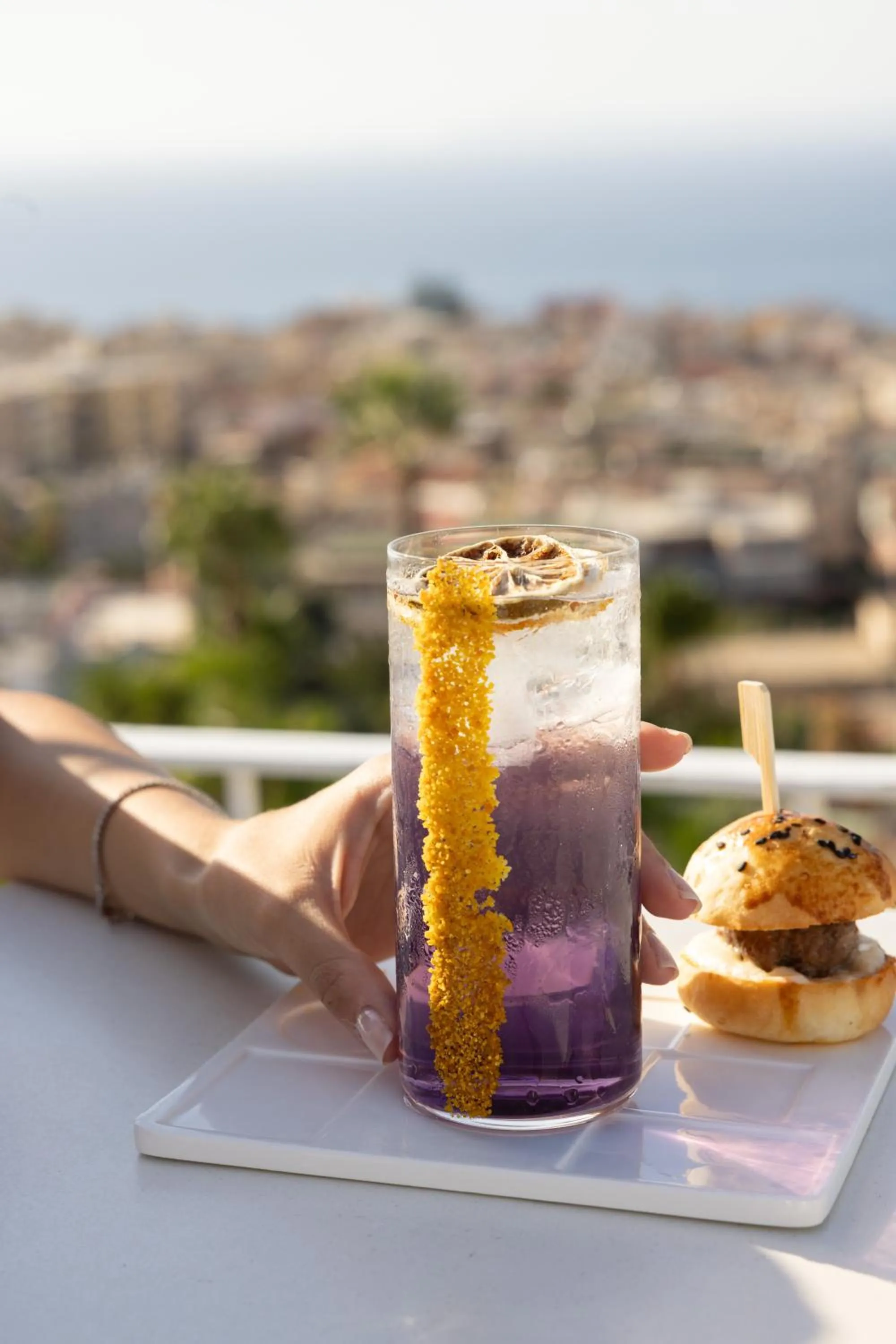 Food and drinks in Domo 20 Hotel & Rooftop