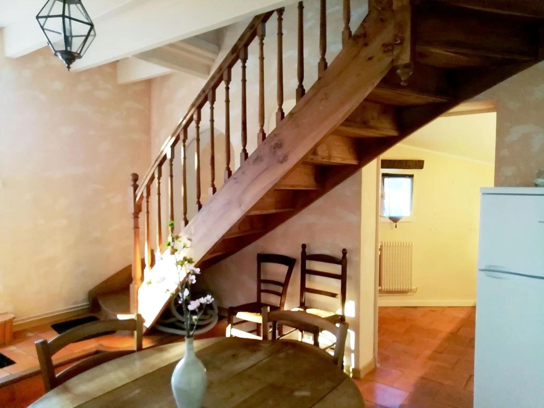 Dining area in Les Jardins de Camelot