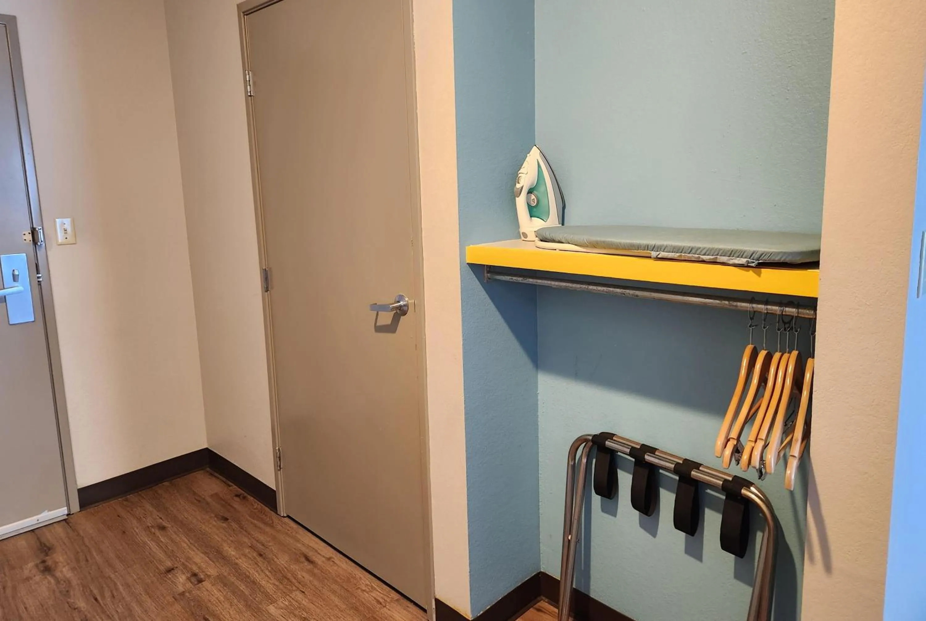 Photo of the whole room in Days Inn & Suites by Wyndham Thibodaux